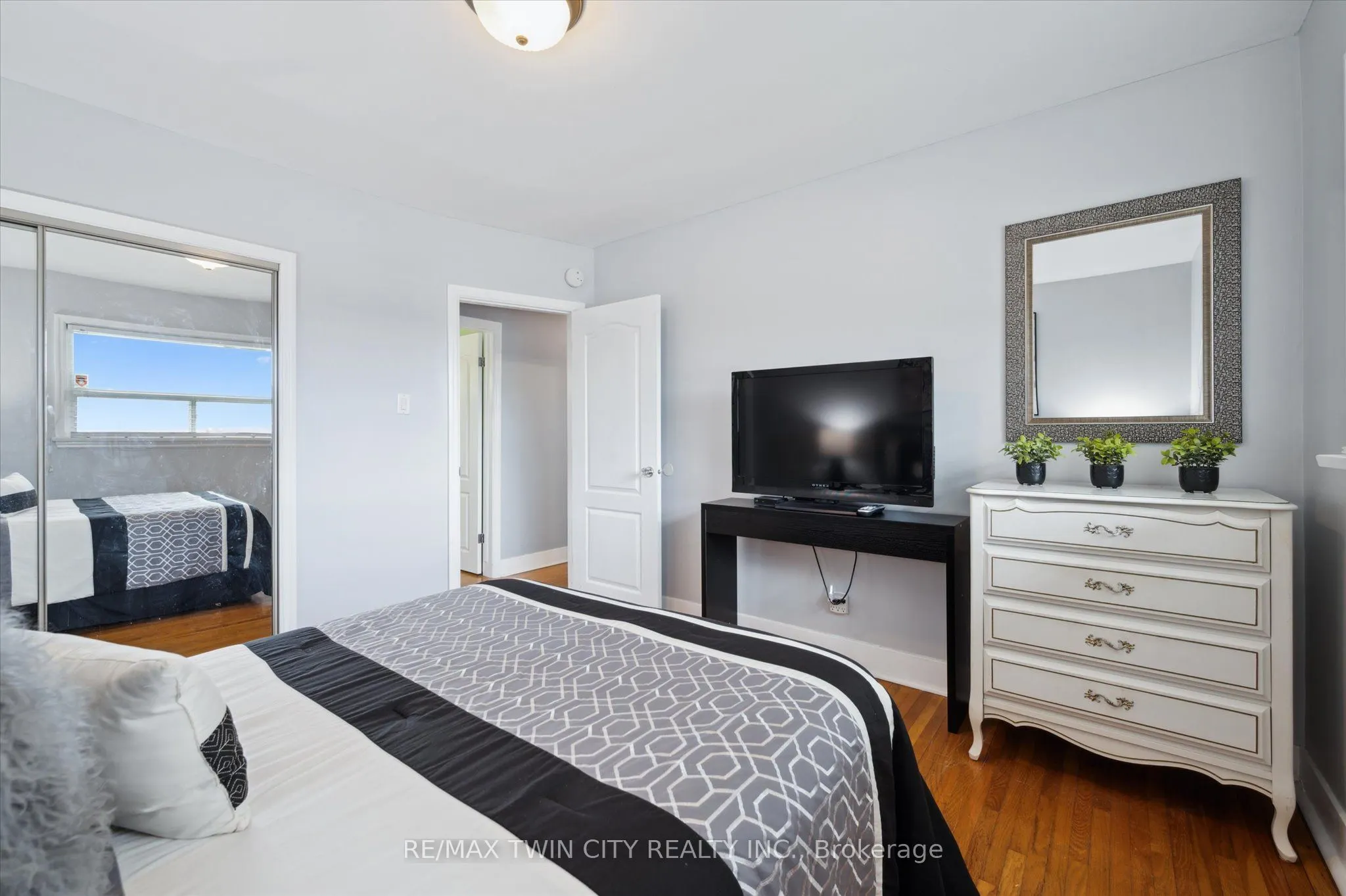 13 Meadowvale Avenue