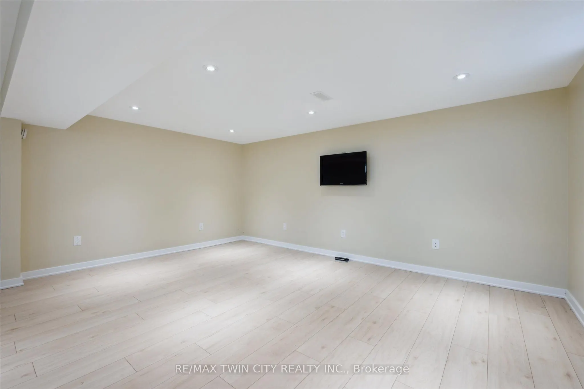 13 Meadowvale Avenue