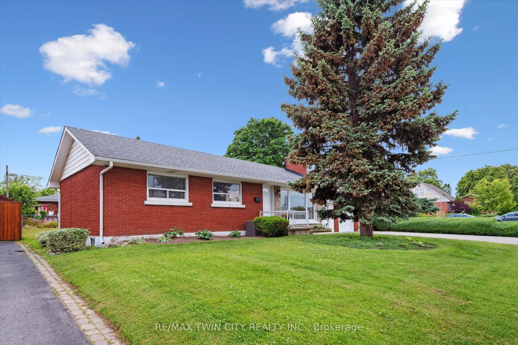 13 Meadowvale Avenue