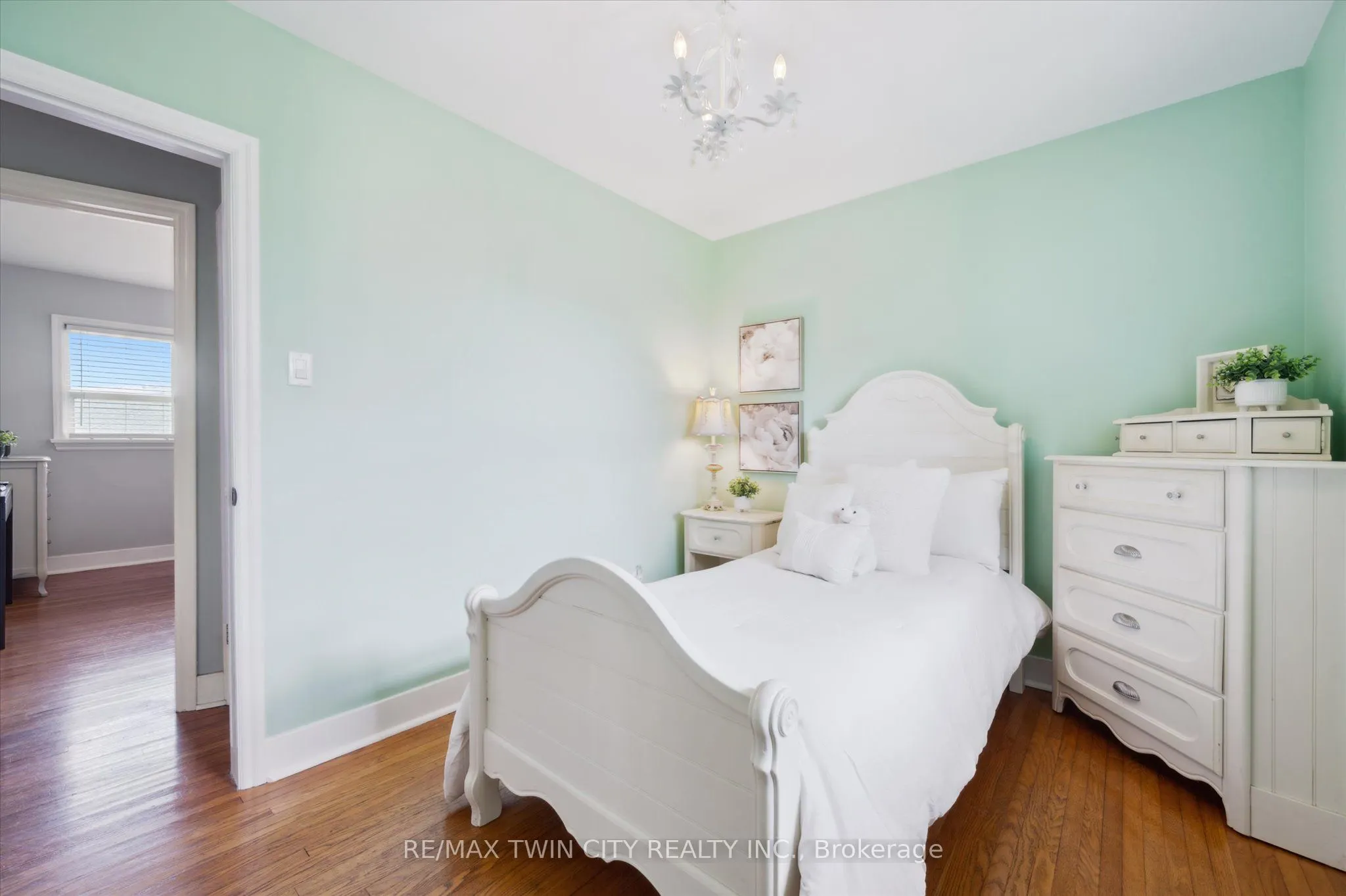 13 Meadowvale Avenue