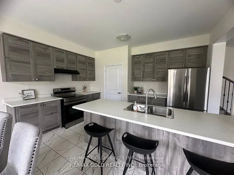 121 Explorer Way