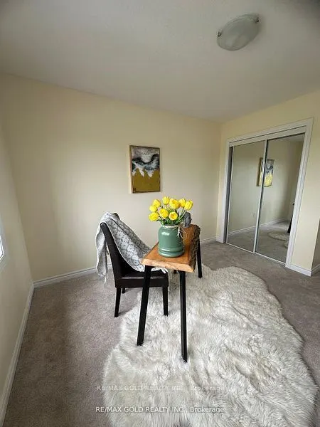 121 Explorer Way