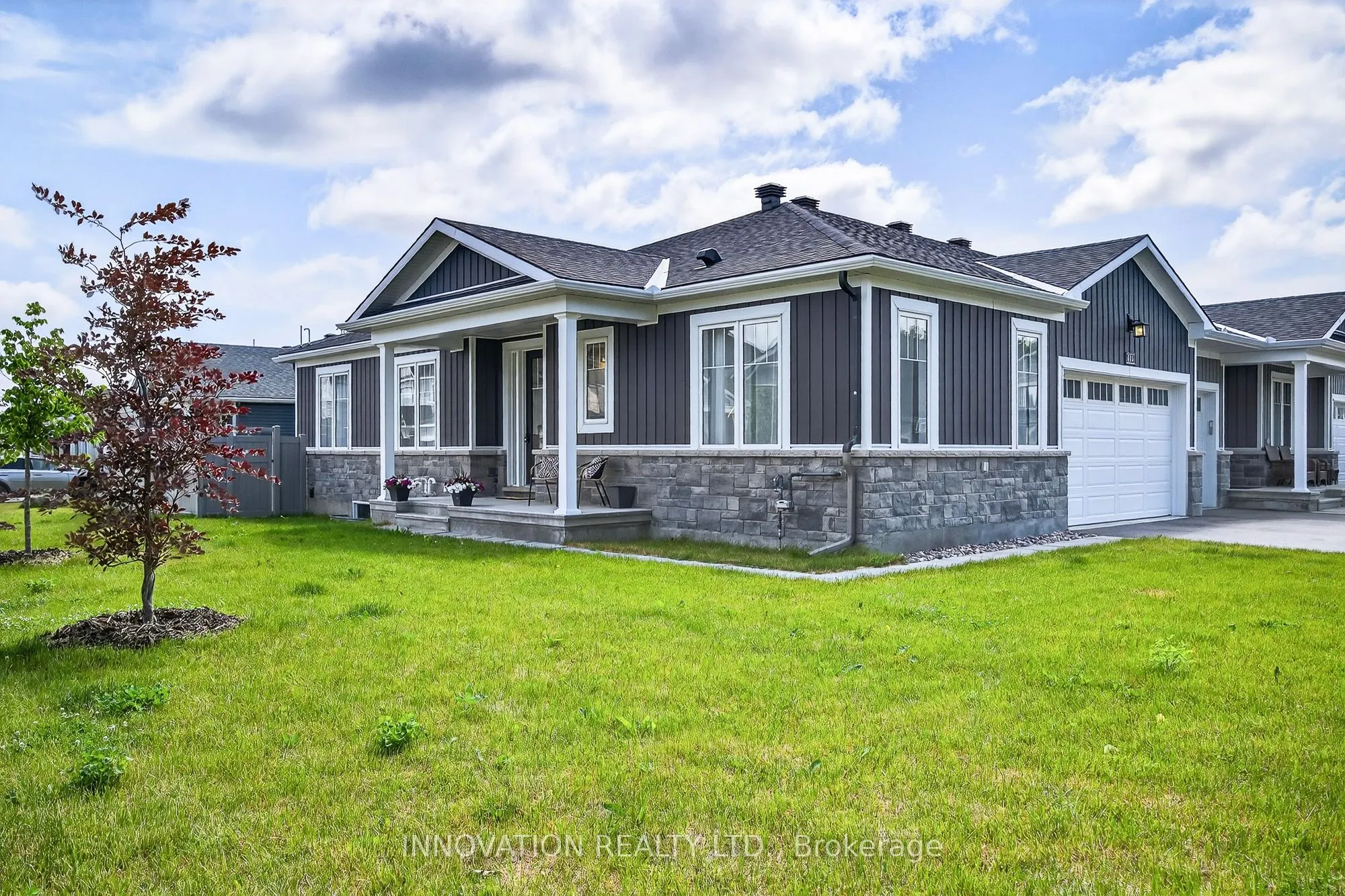 814 Companion Crescent