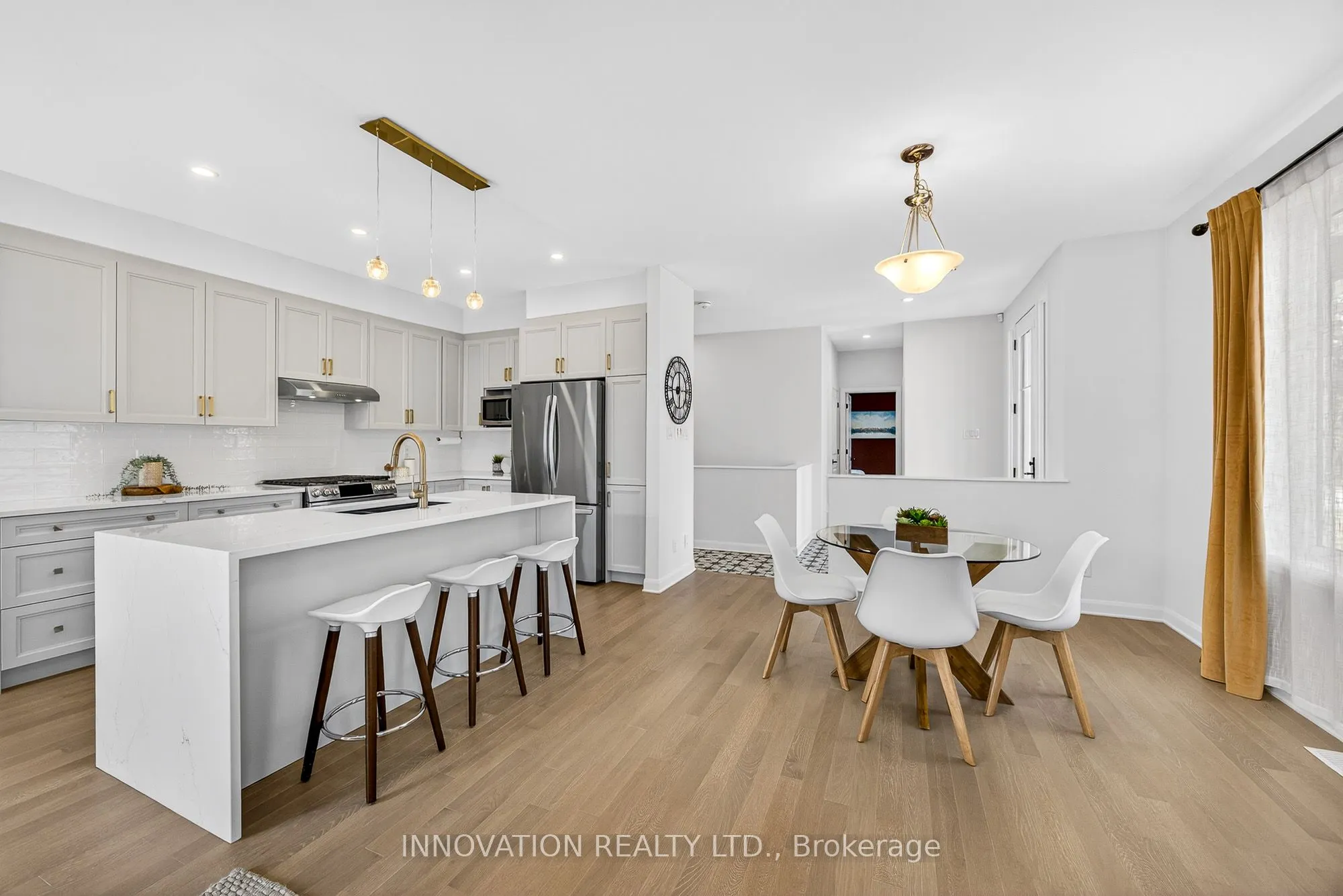 814 Companion Crescent