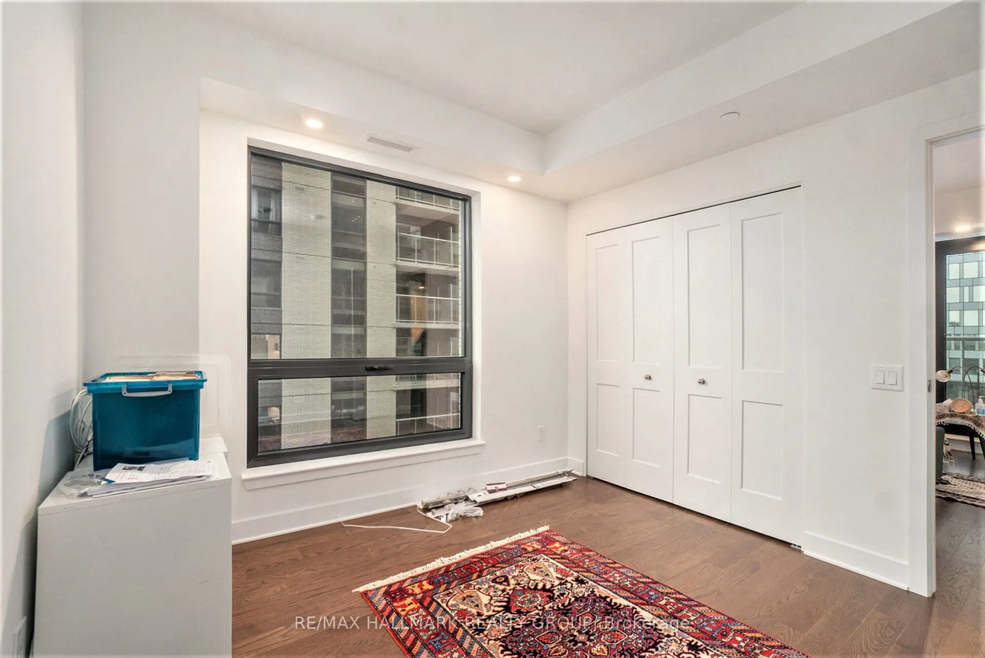 180 George Street, #408