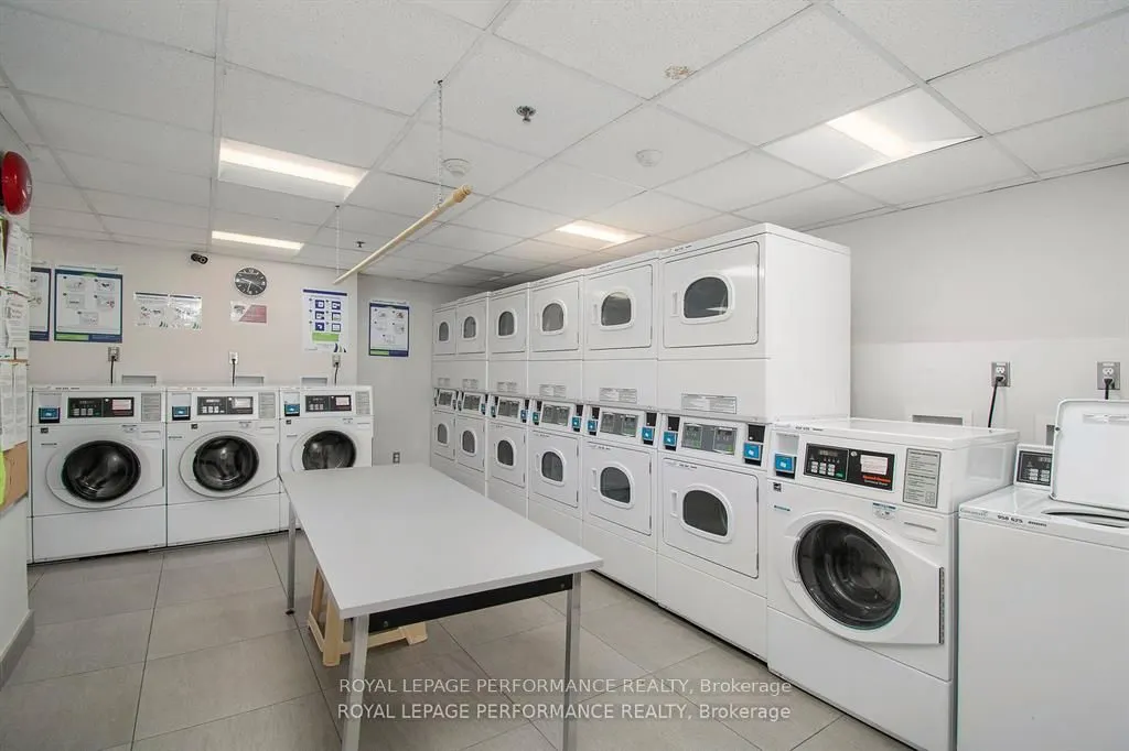 158A McArthur Avenue, #1806