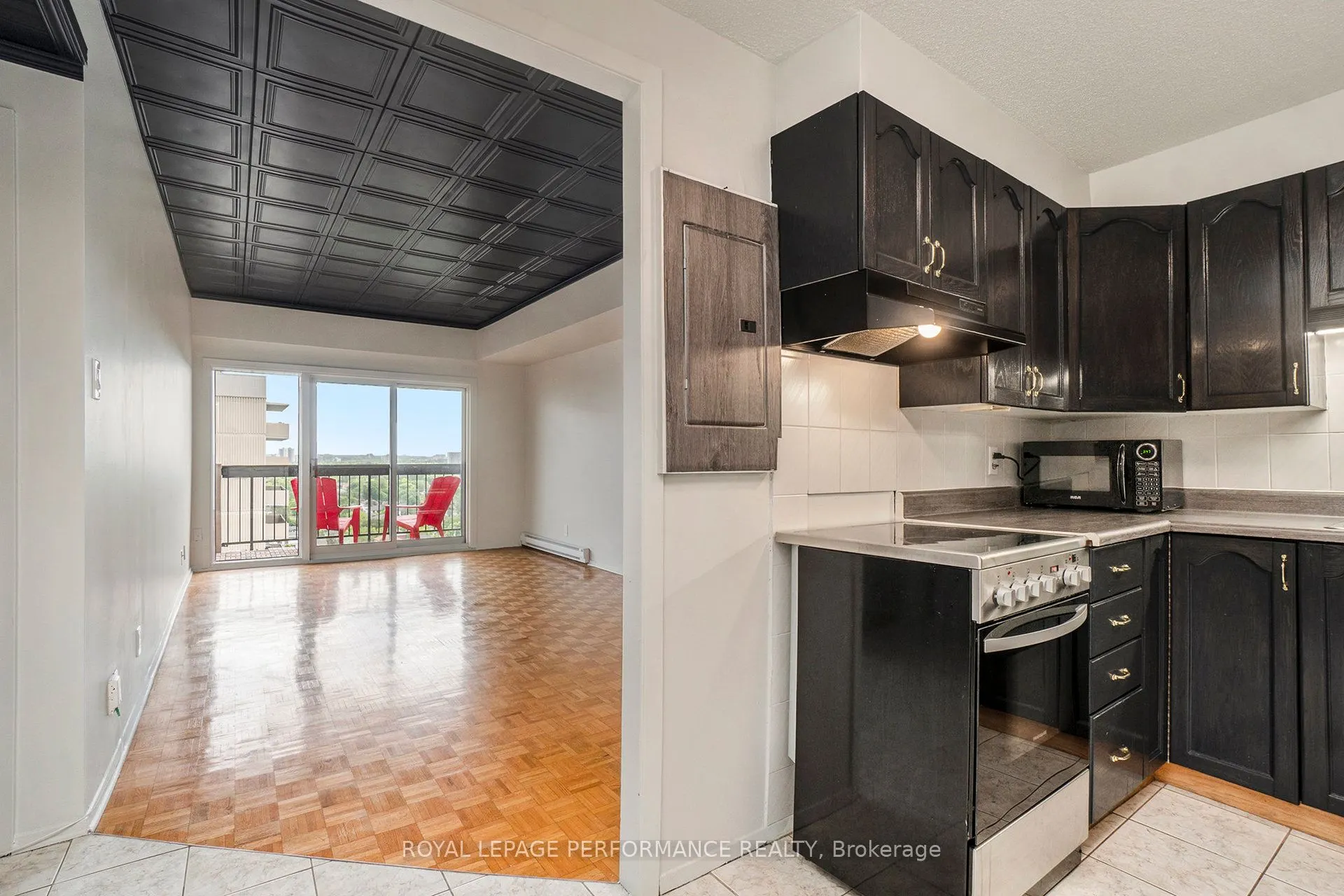 158A McArthur Avenue, #1806