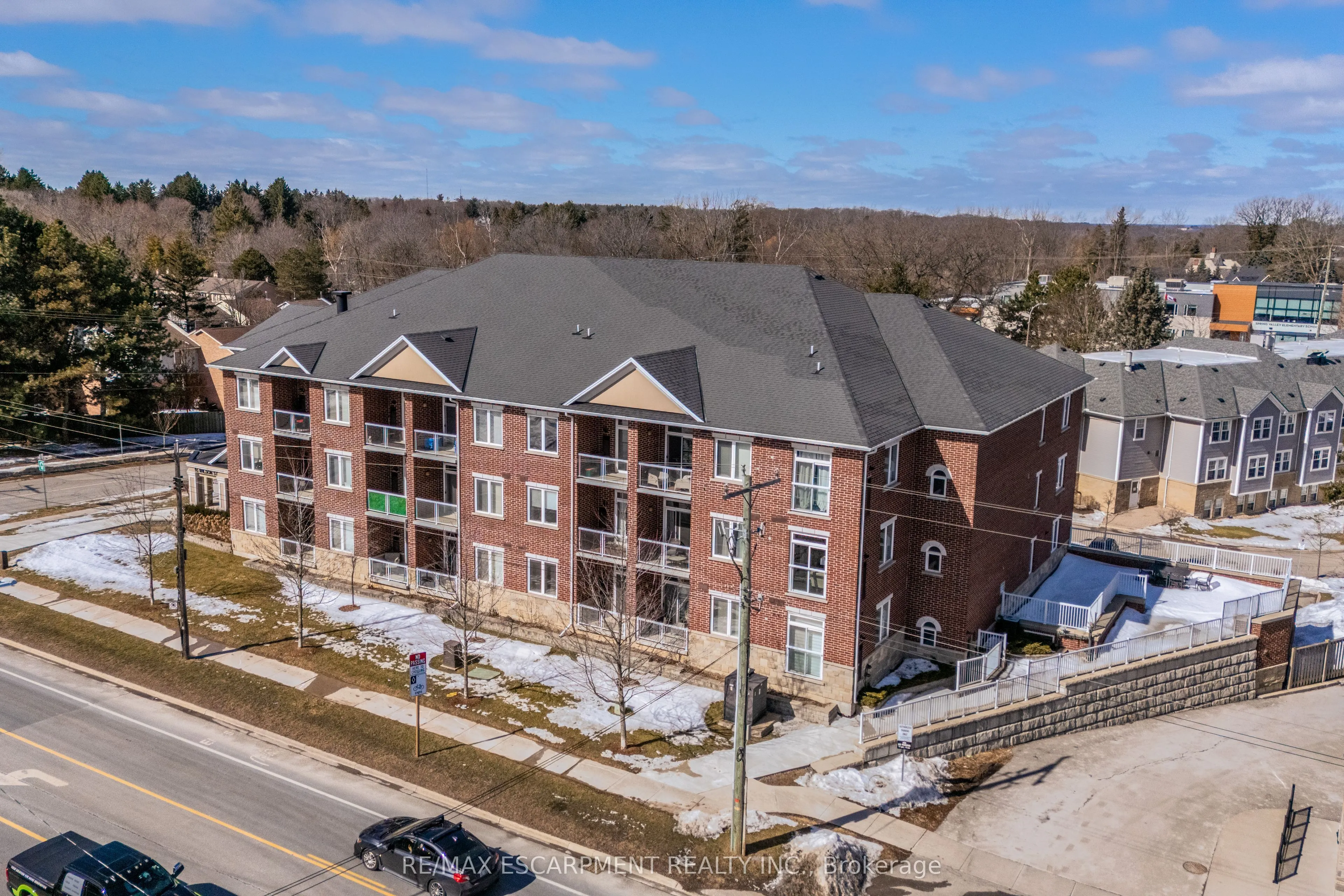 95 Wilson Street W, #204