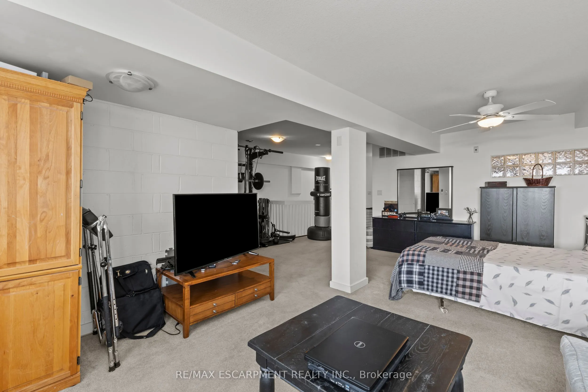 49 Ontario Street, #1