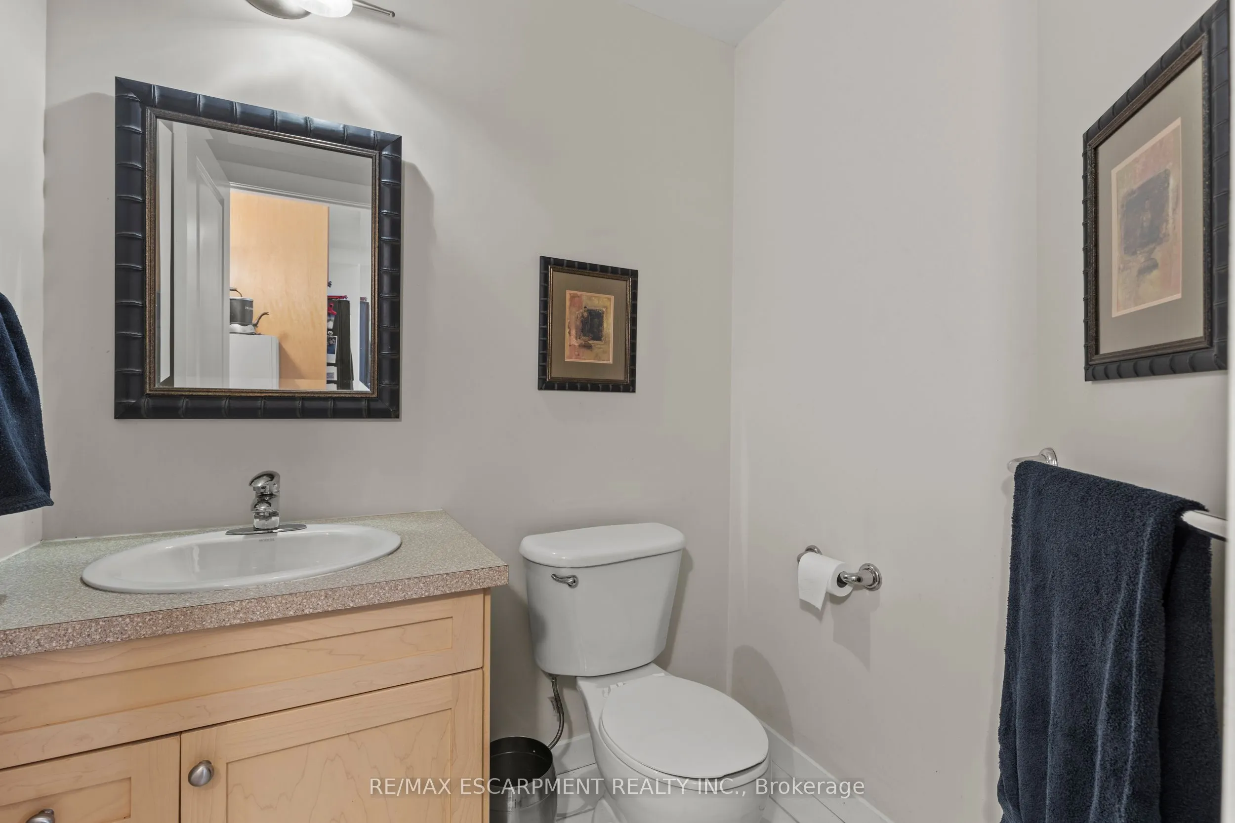 49 Ontario Street, #1