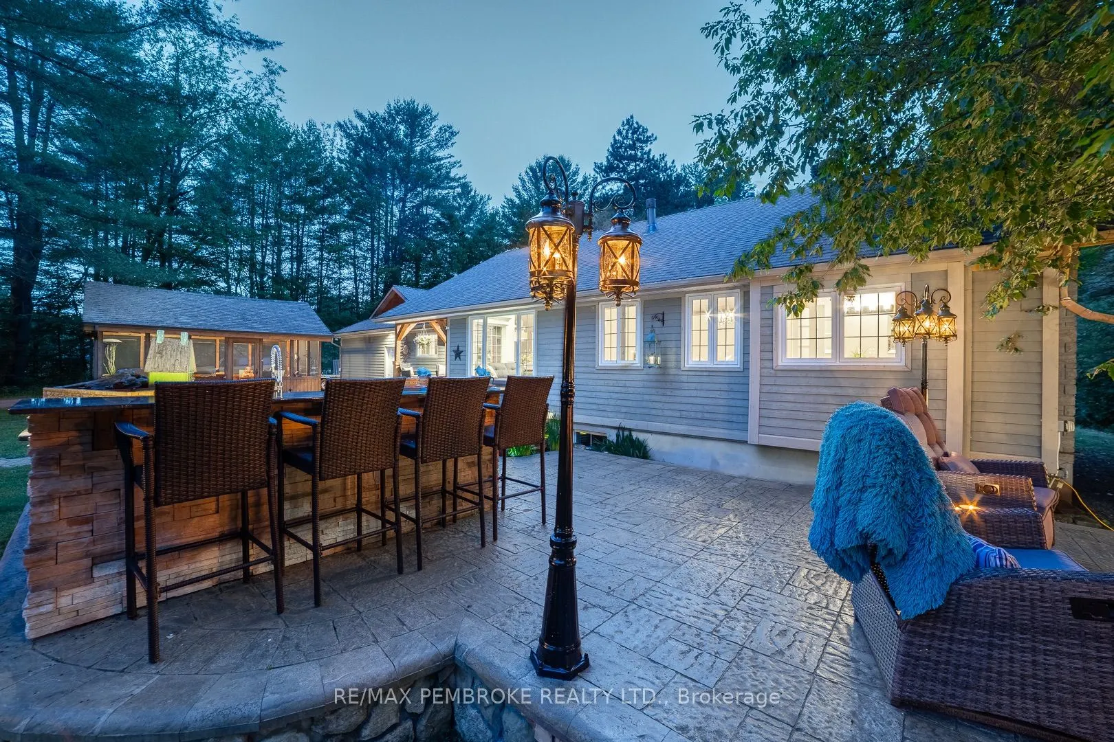 559 Black Bay Road