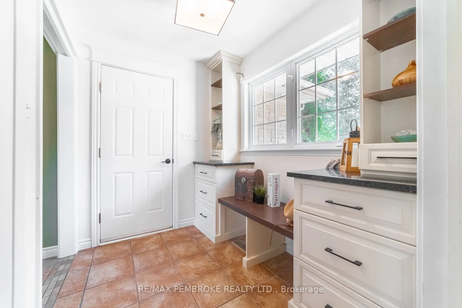 559 Black Bay Road