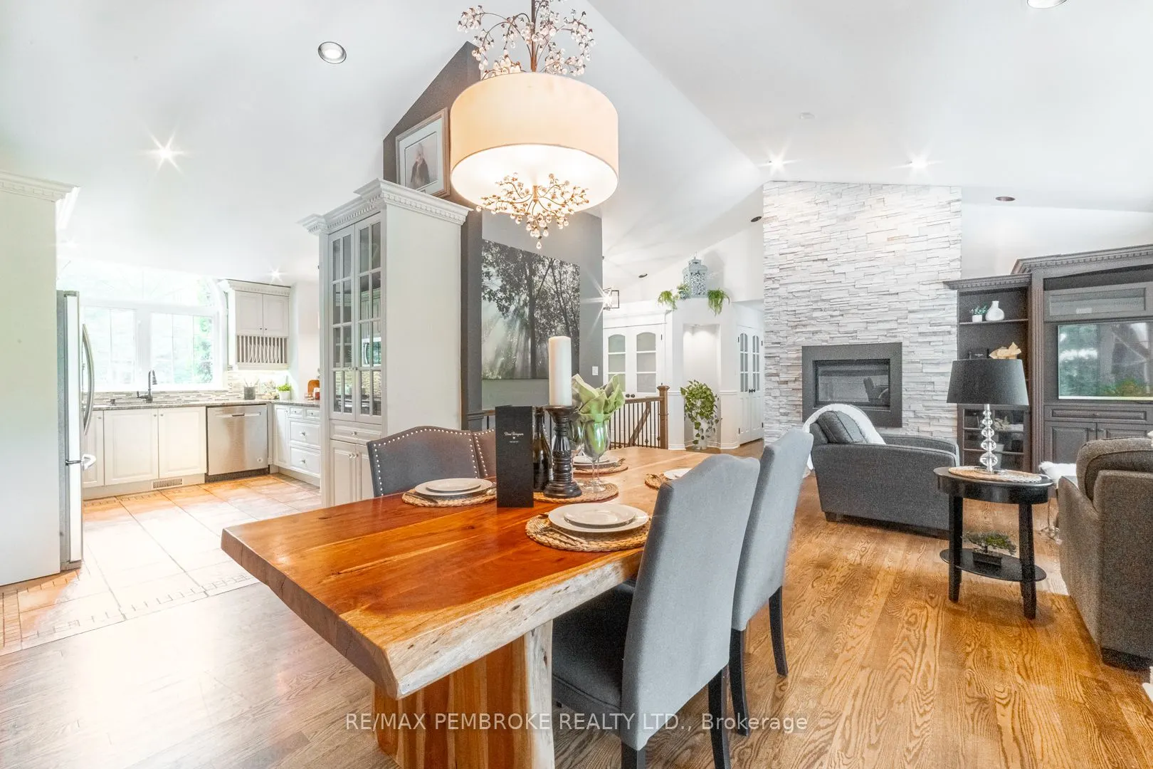 559 Black Bay Road