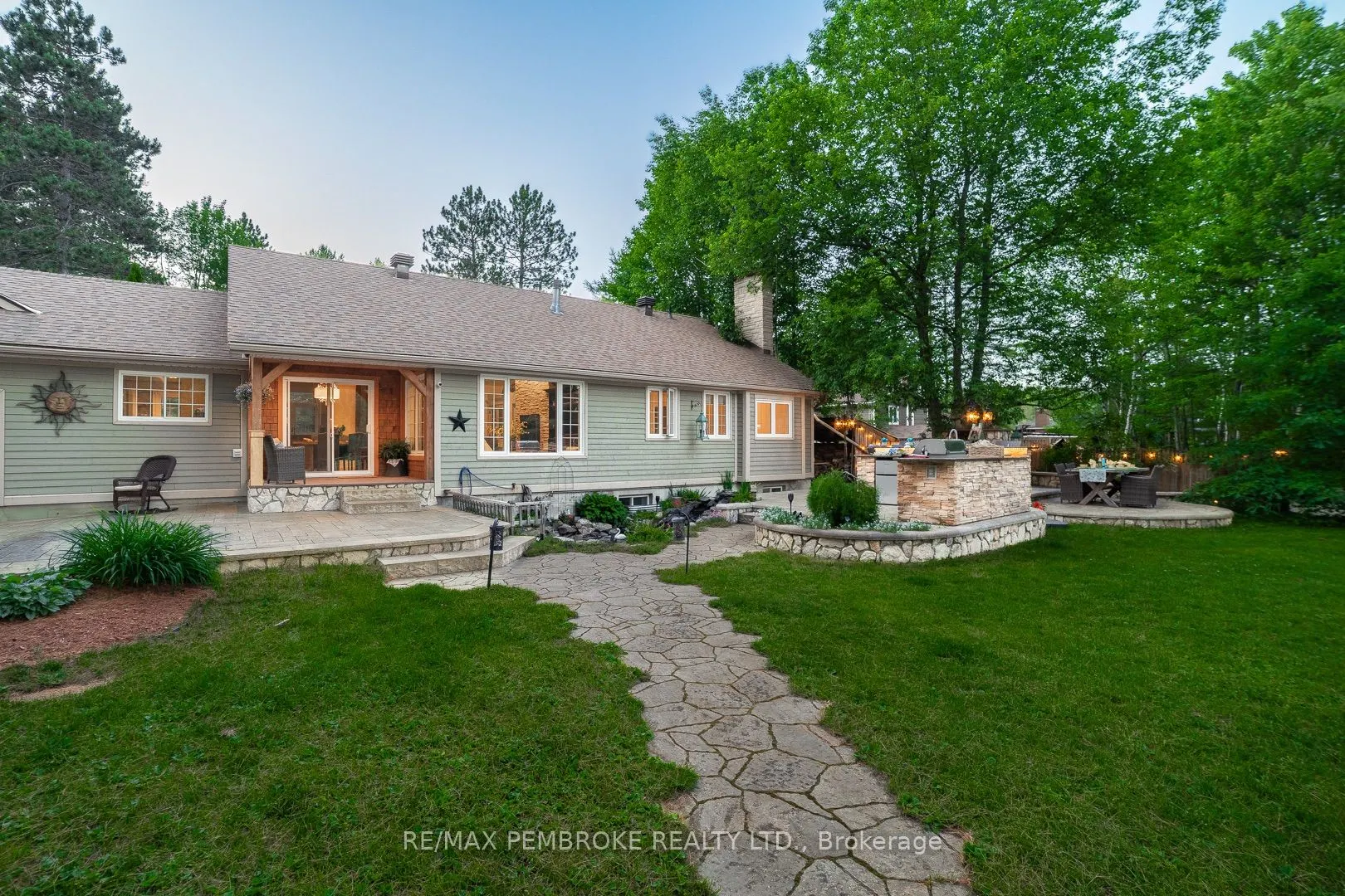 559 Black Bay Road
