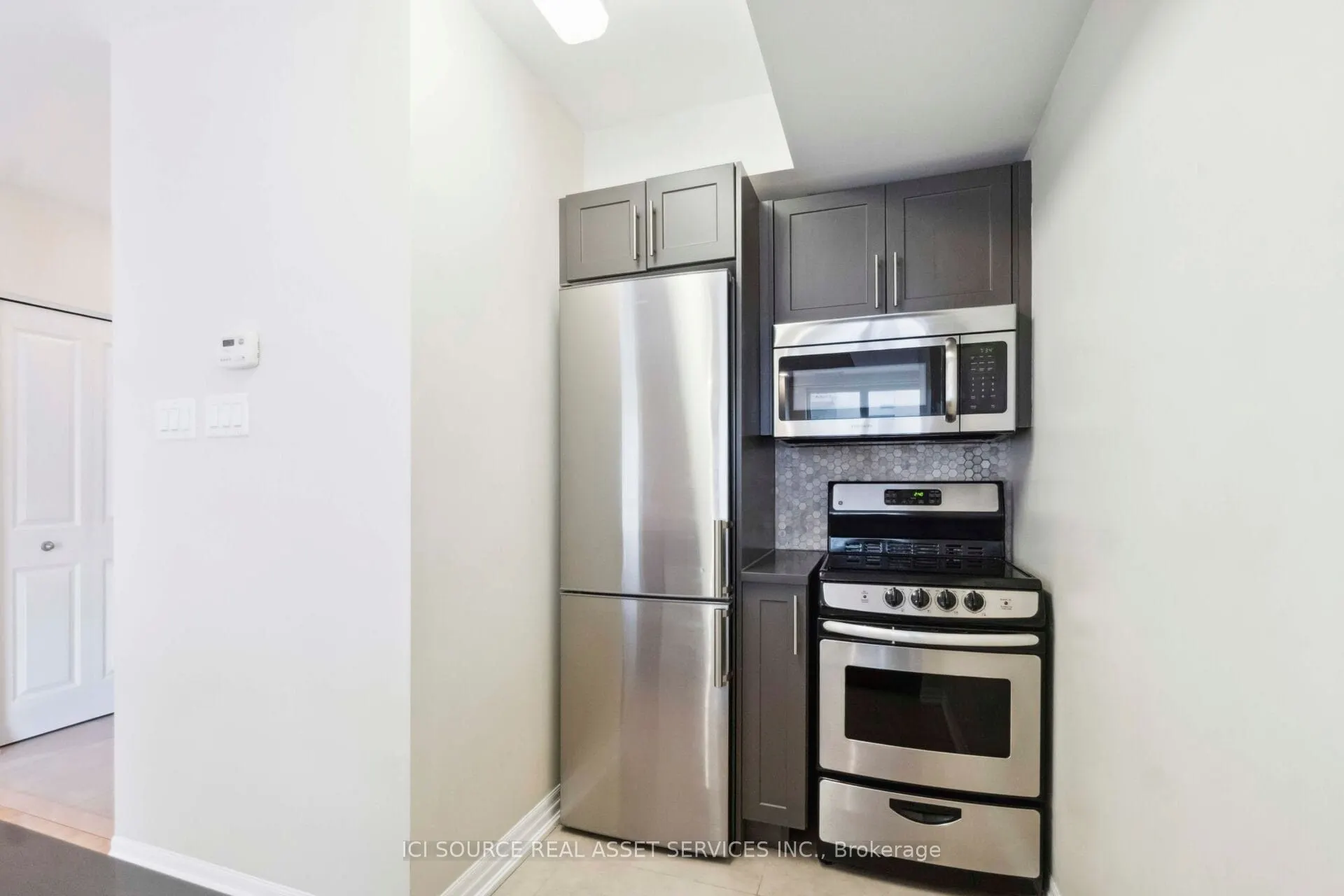 195 Besserer Street, #1708