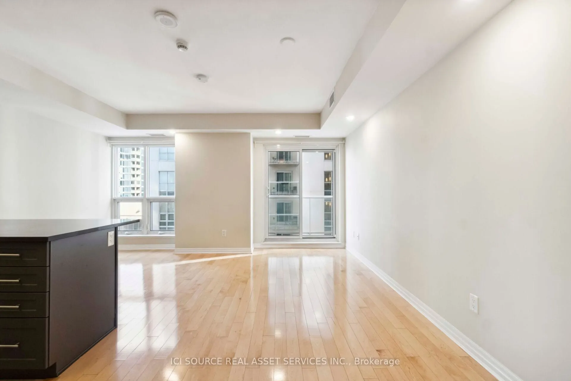 195 Besserer Street, #1708