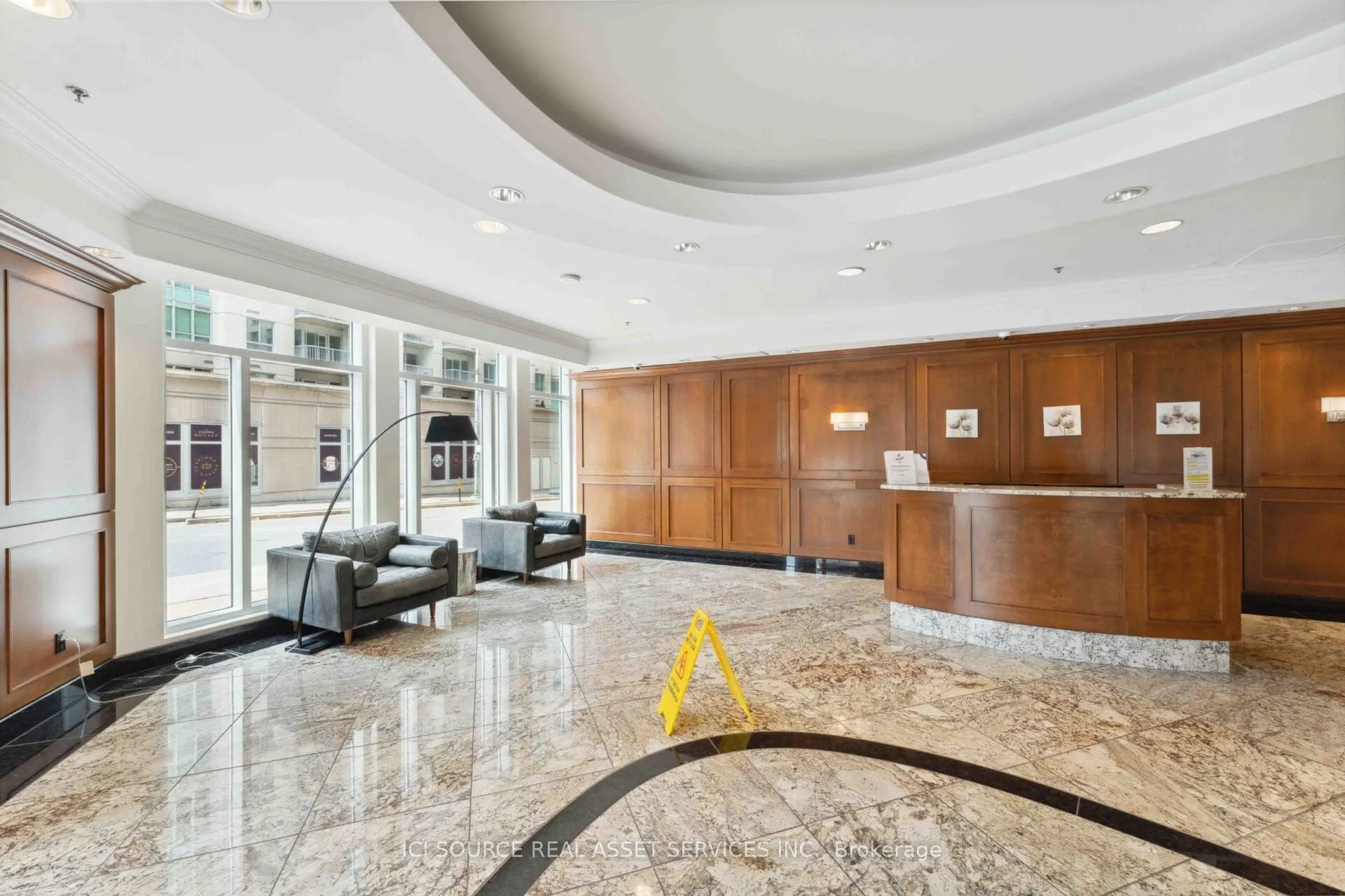 195 Besserer Street, #1708