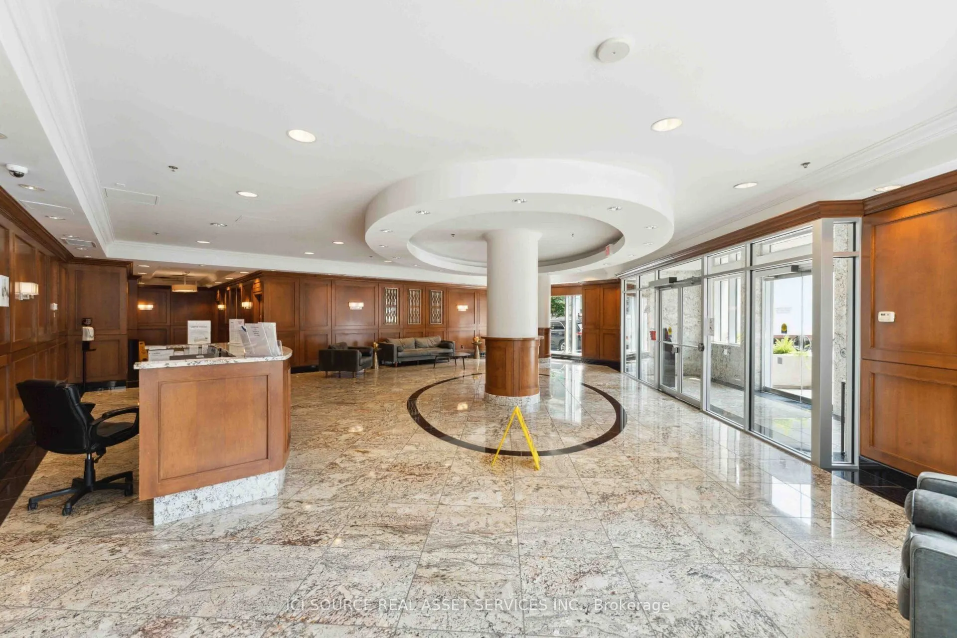 195 Besserer Street, #1708