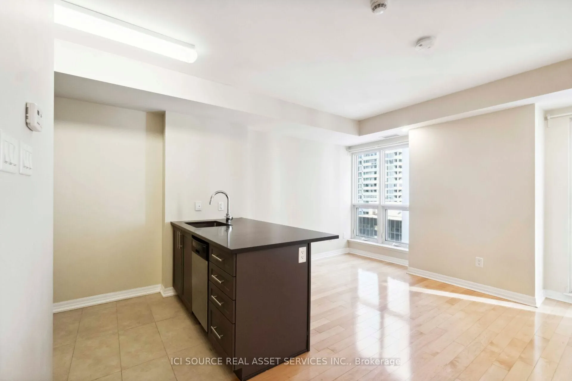 195 Besserer Street, #1708