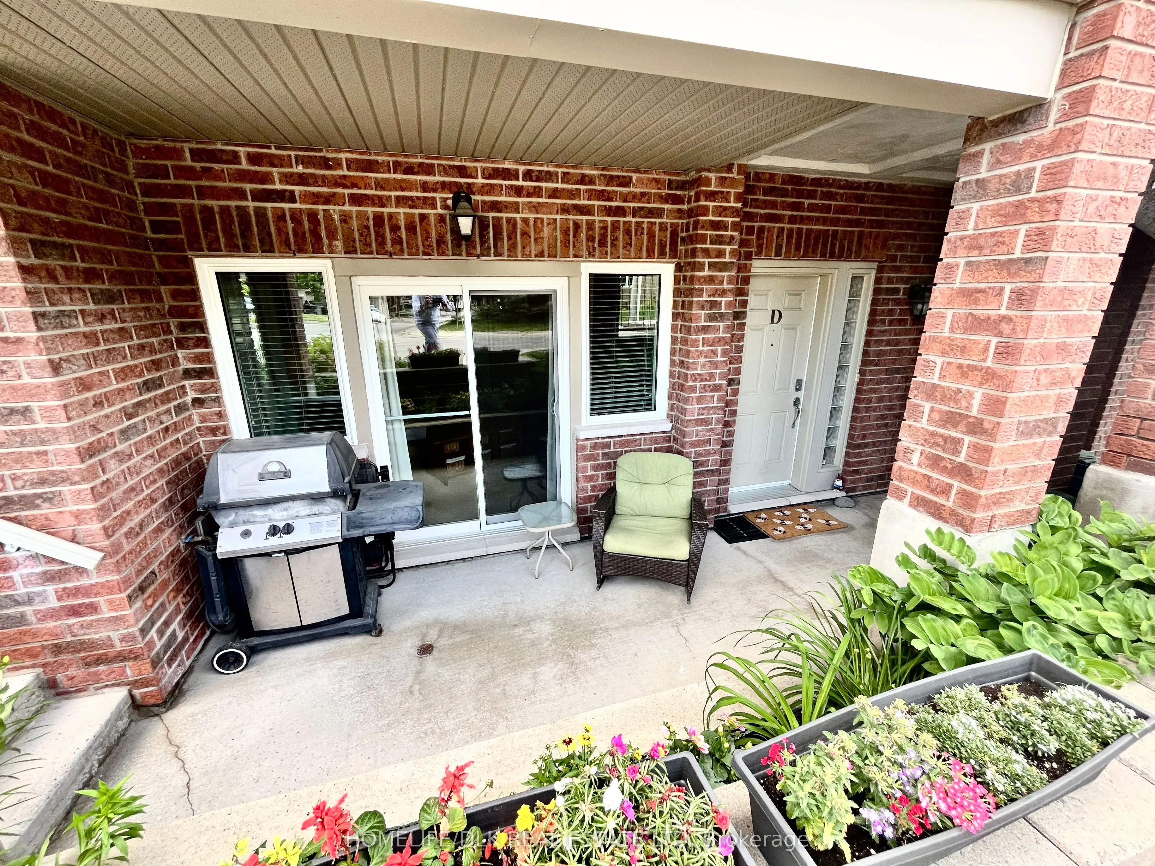 137 Oldfield Street, #D