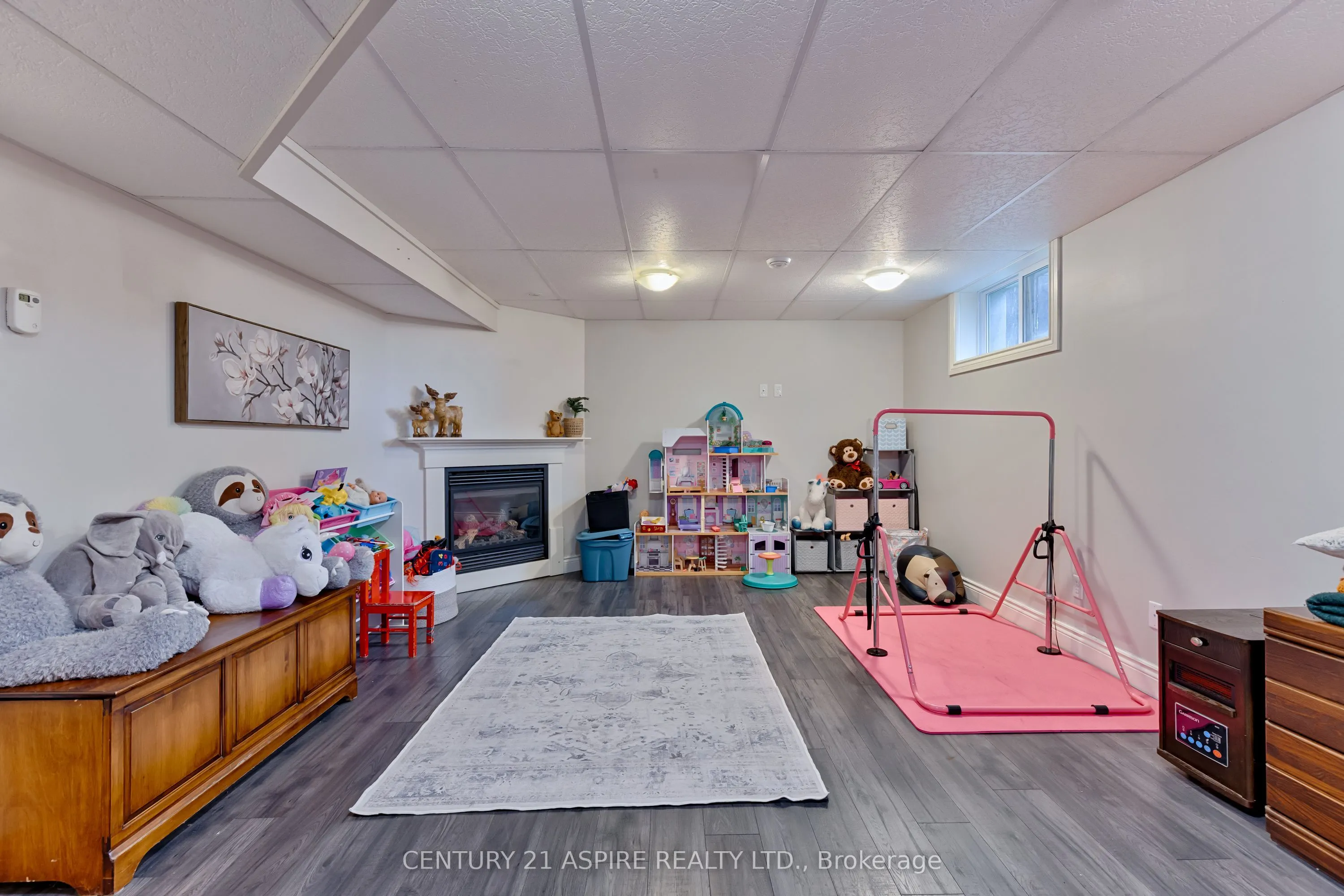 520 Gardner Crescent
