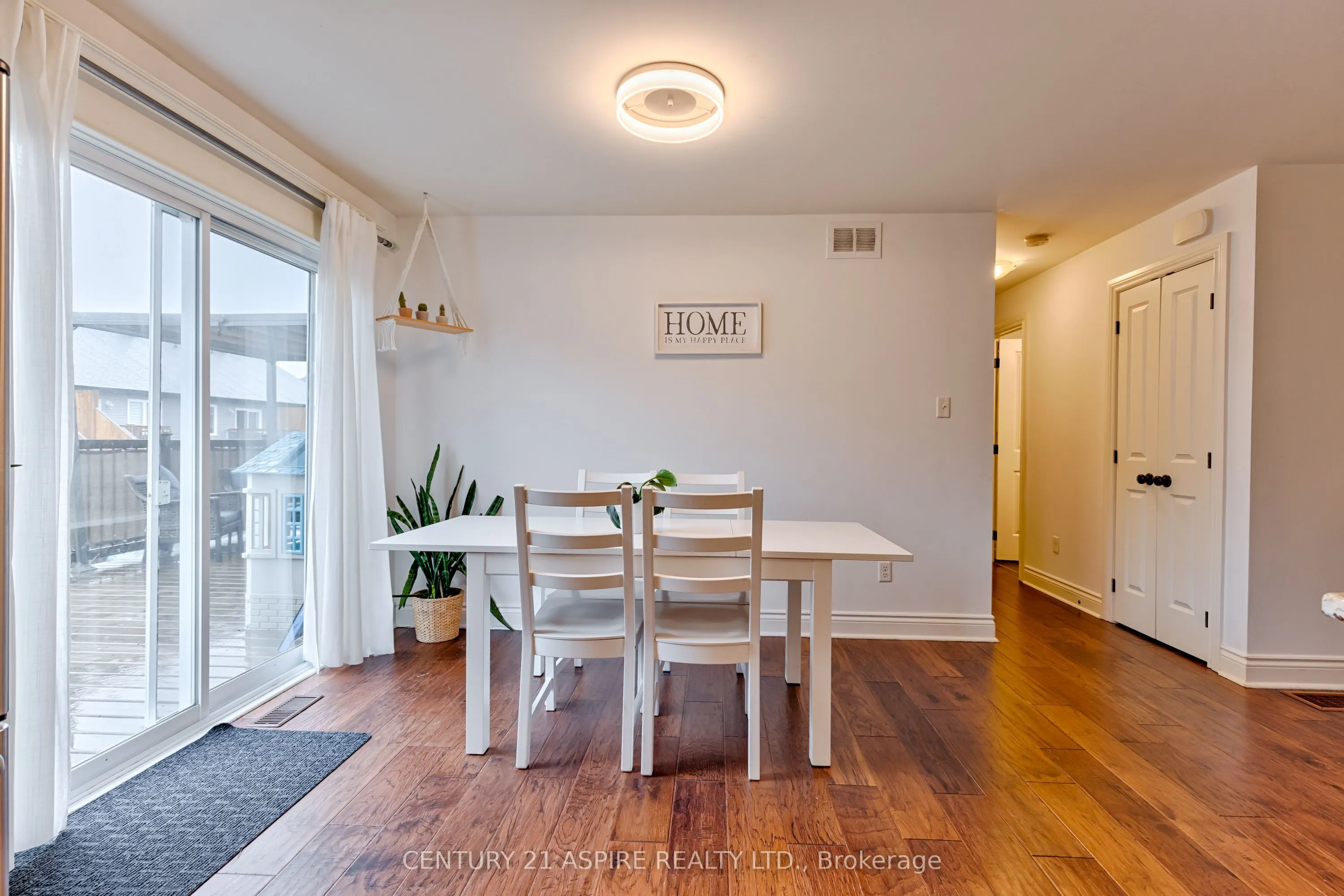 520 Gardner Crescent