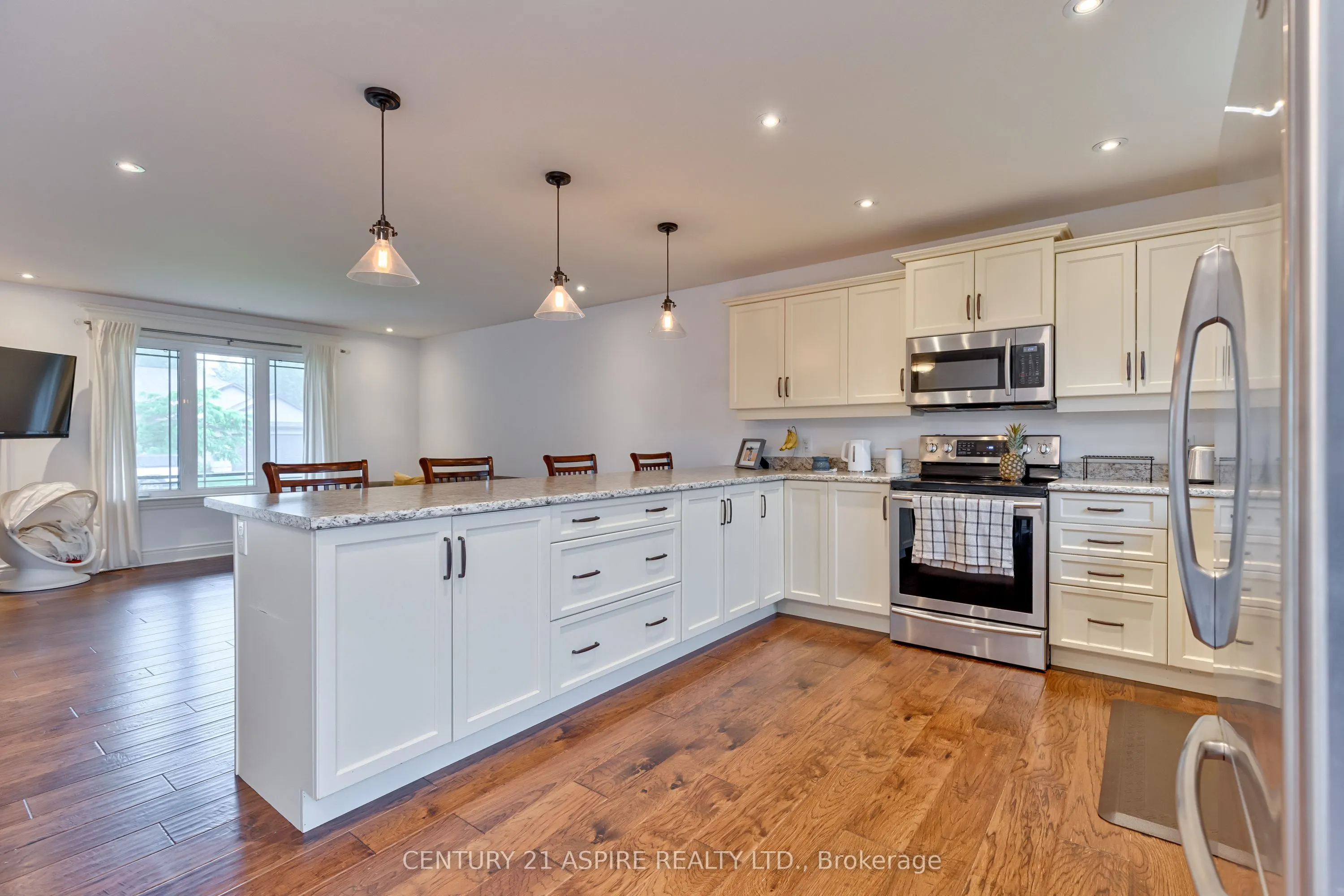 520 Gardner Crescent