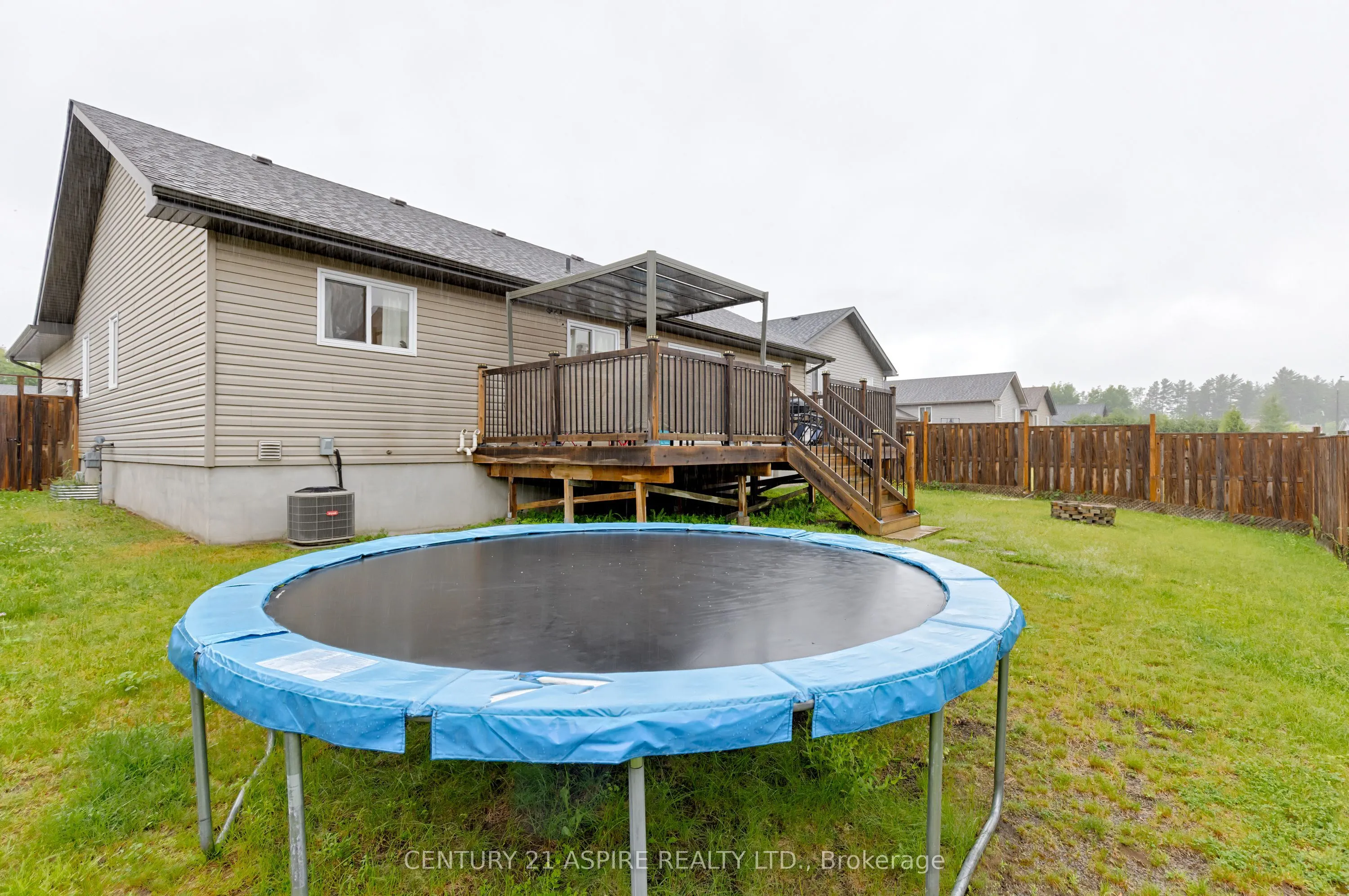 520 Gardner Crescent
