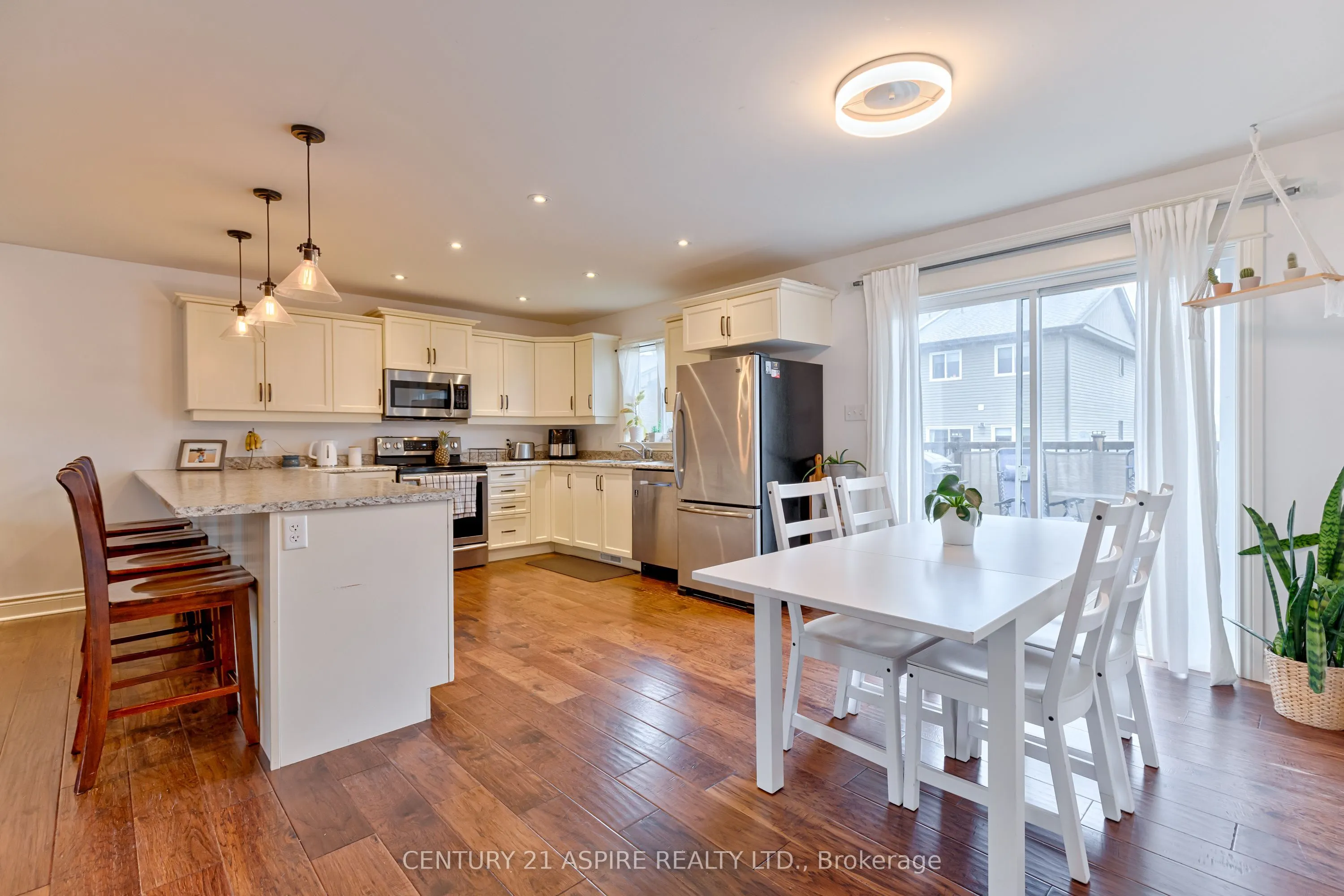 520 Gardner Crescent