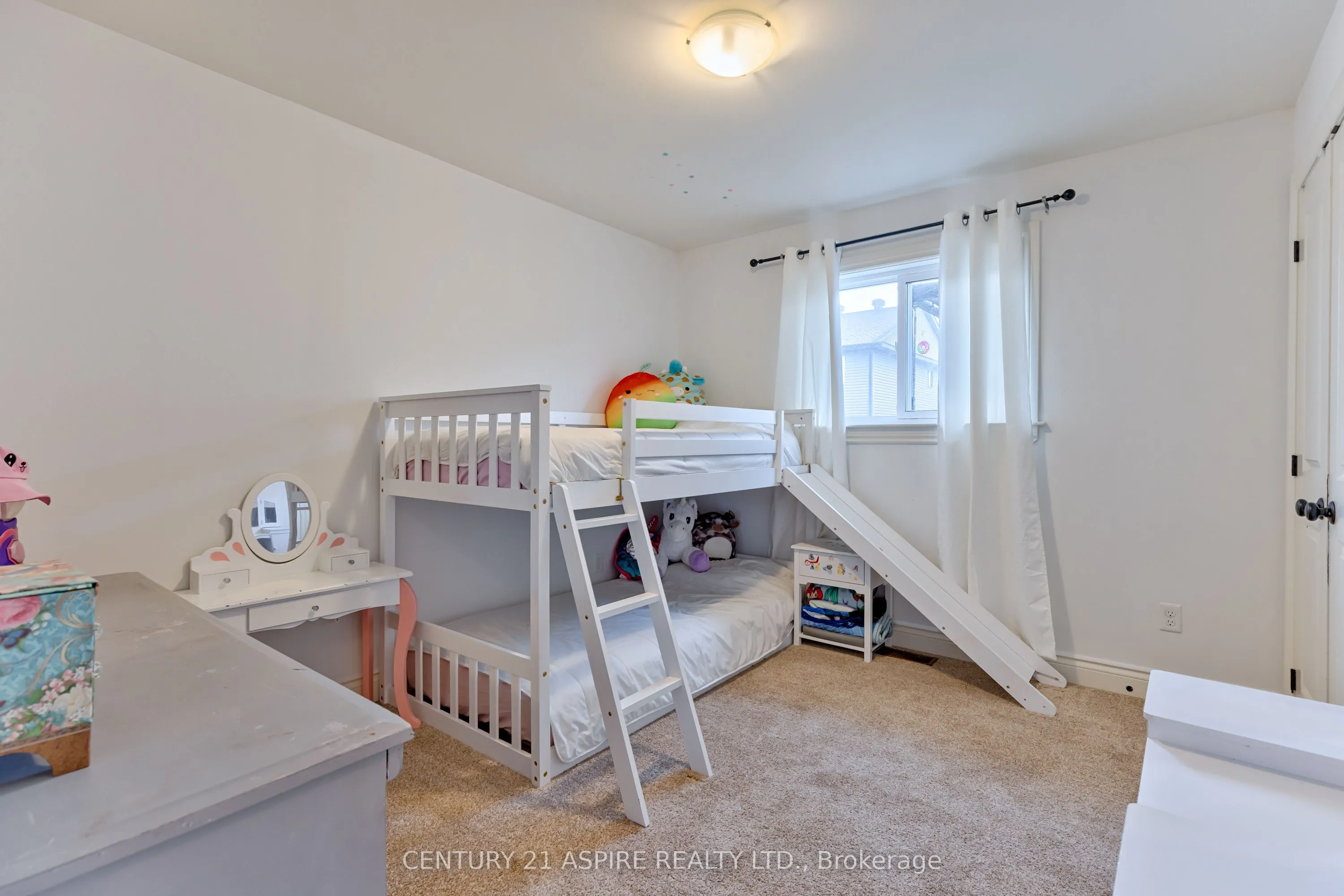 520 Gardner Crescent