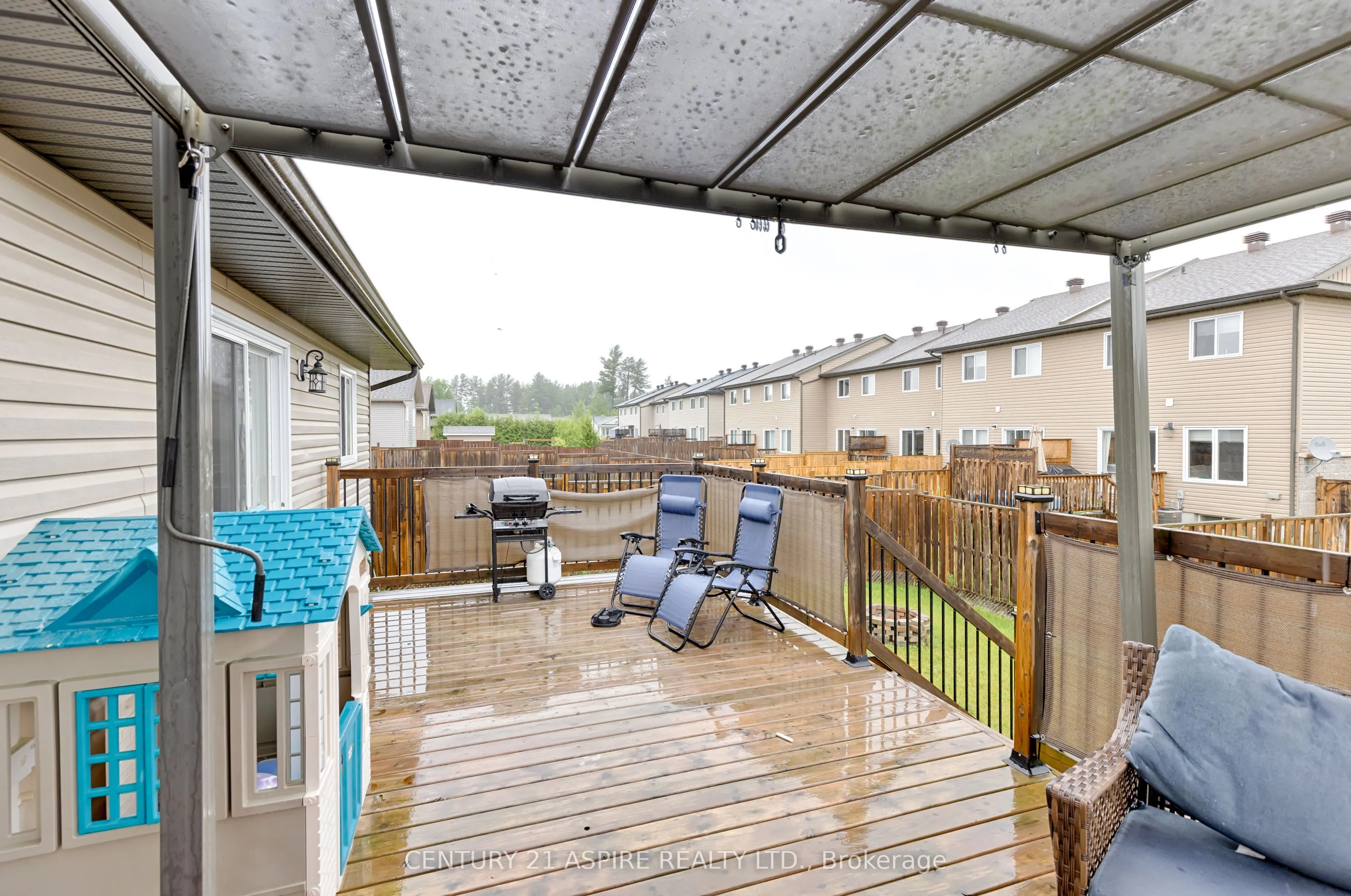 520 Gardner Crescent