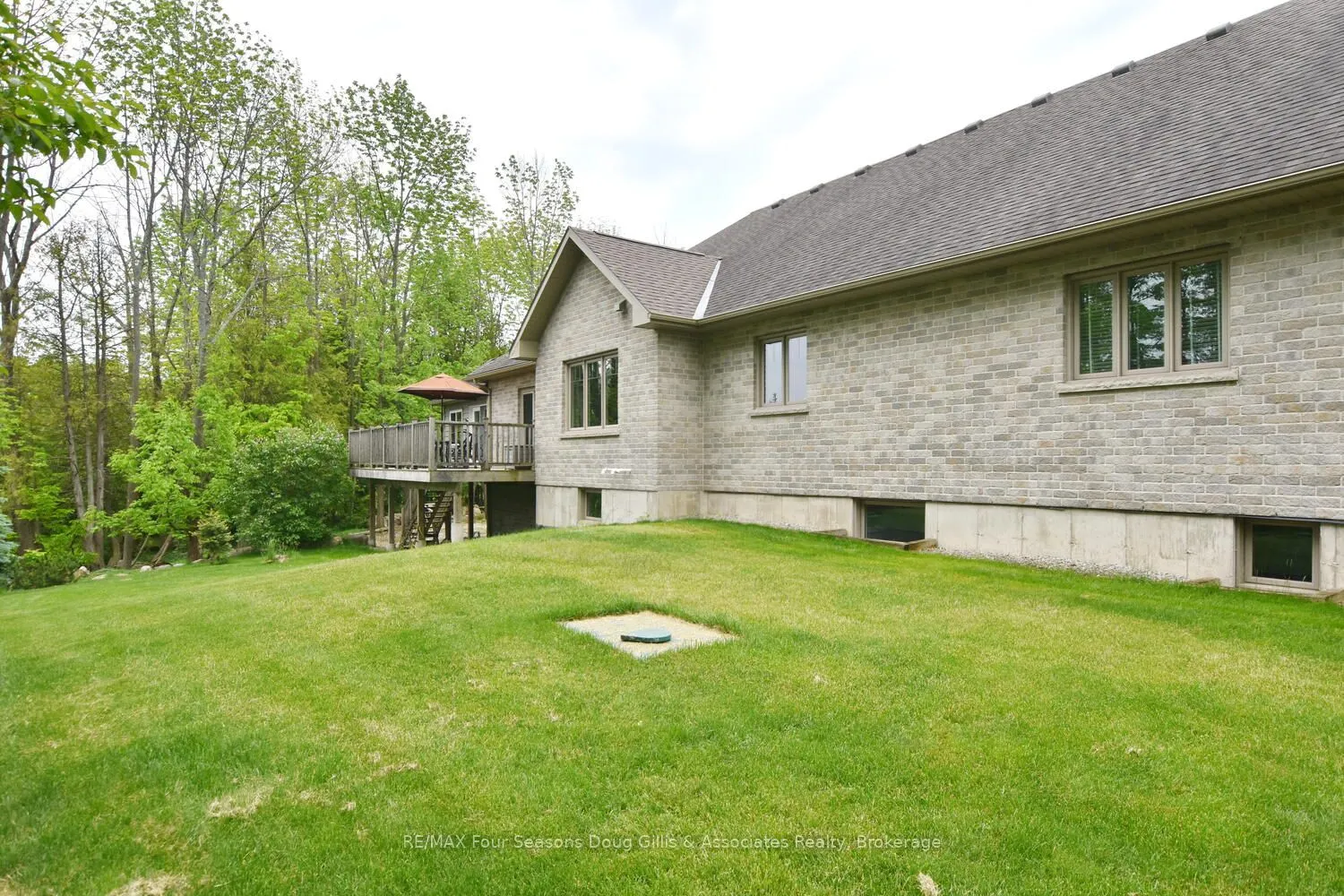 135 Algonquin Drive