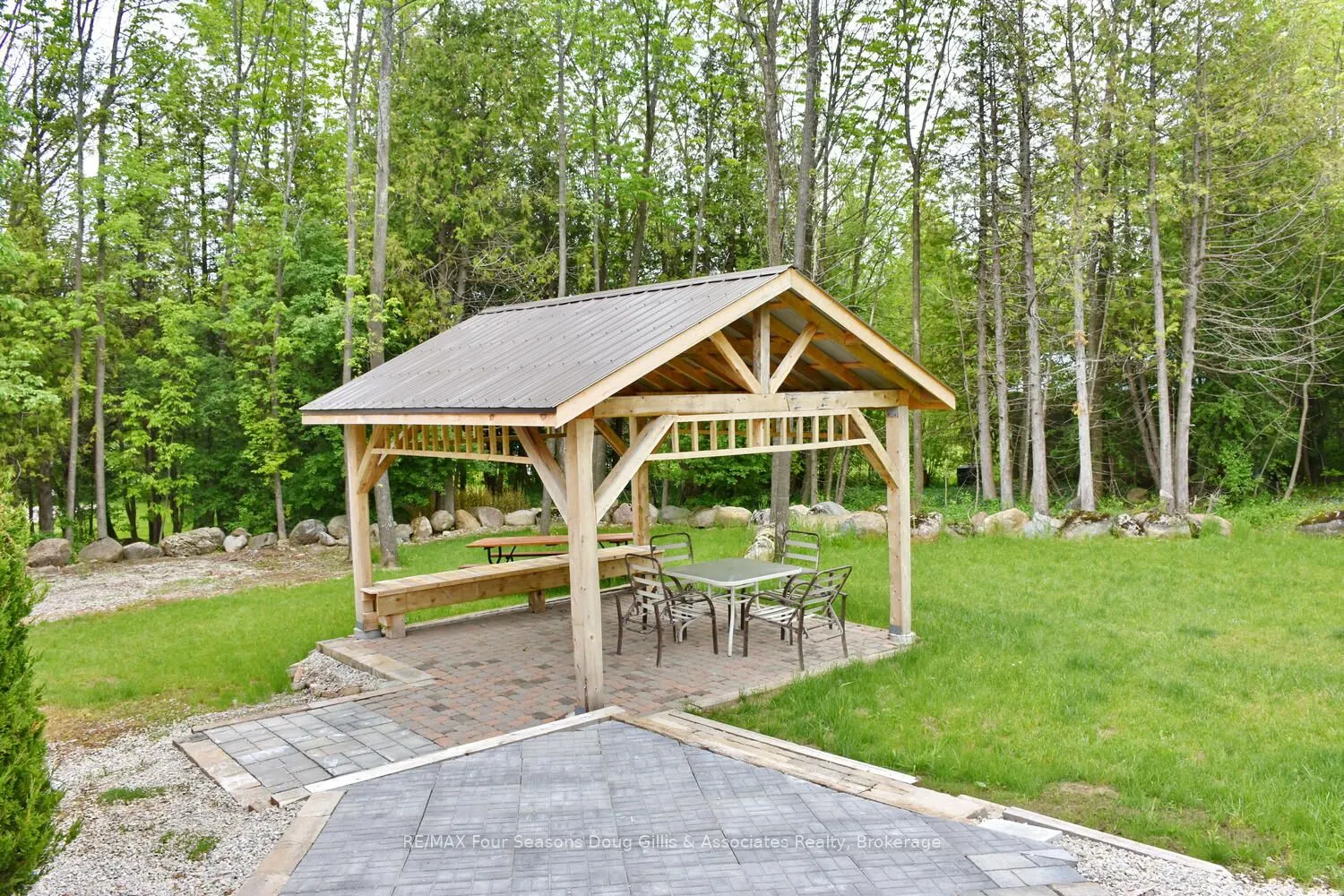 135 Algonquin Drive