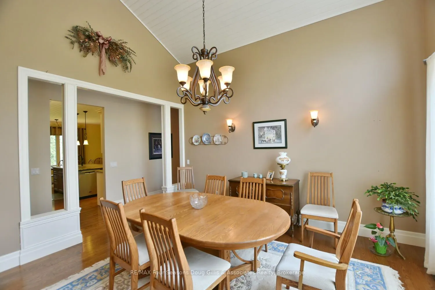 135 Algonquin Drive