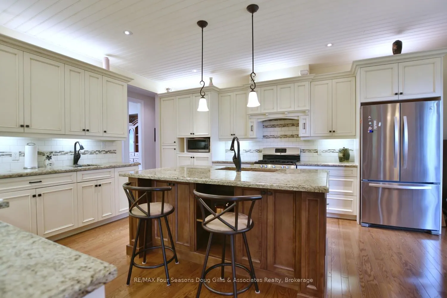 135 Algonquin Drive