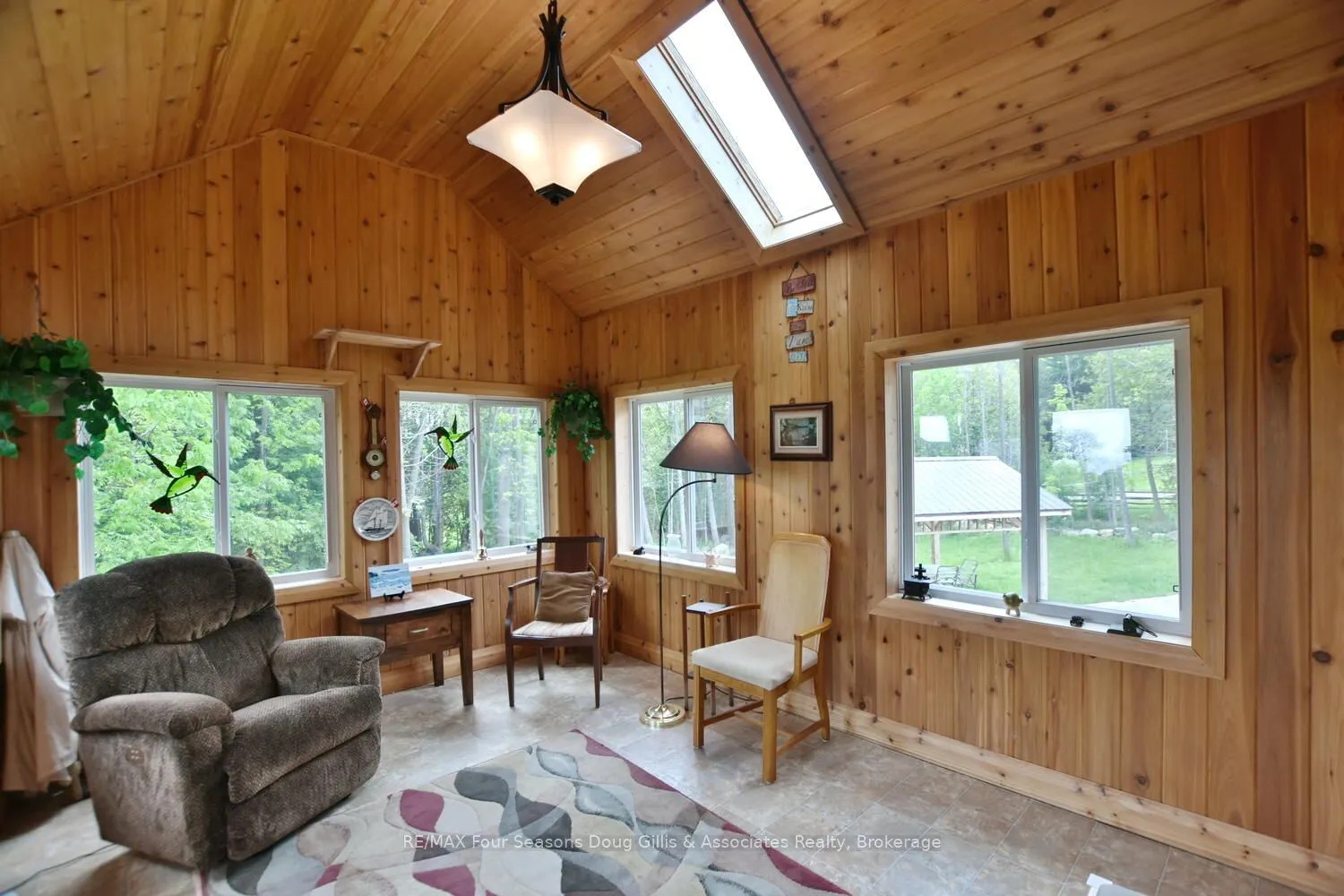 135 Algonquin Drive