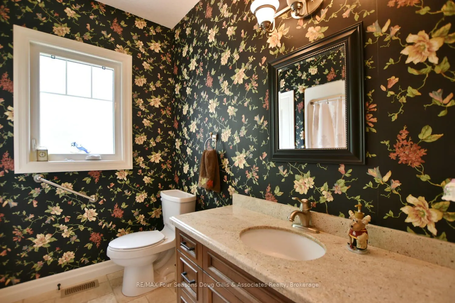 135 Algonquin Drive