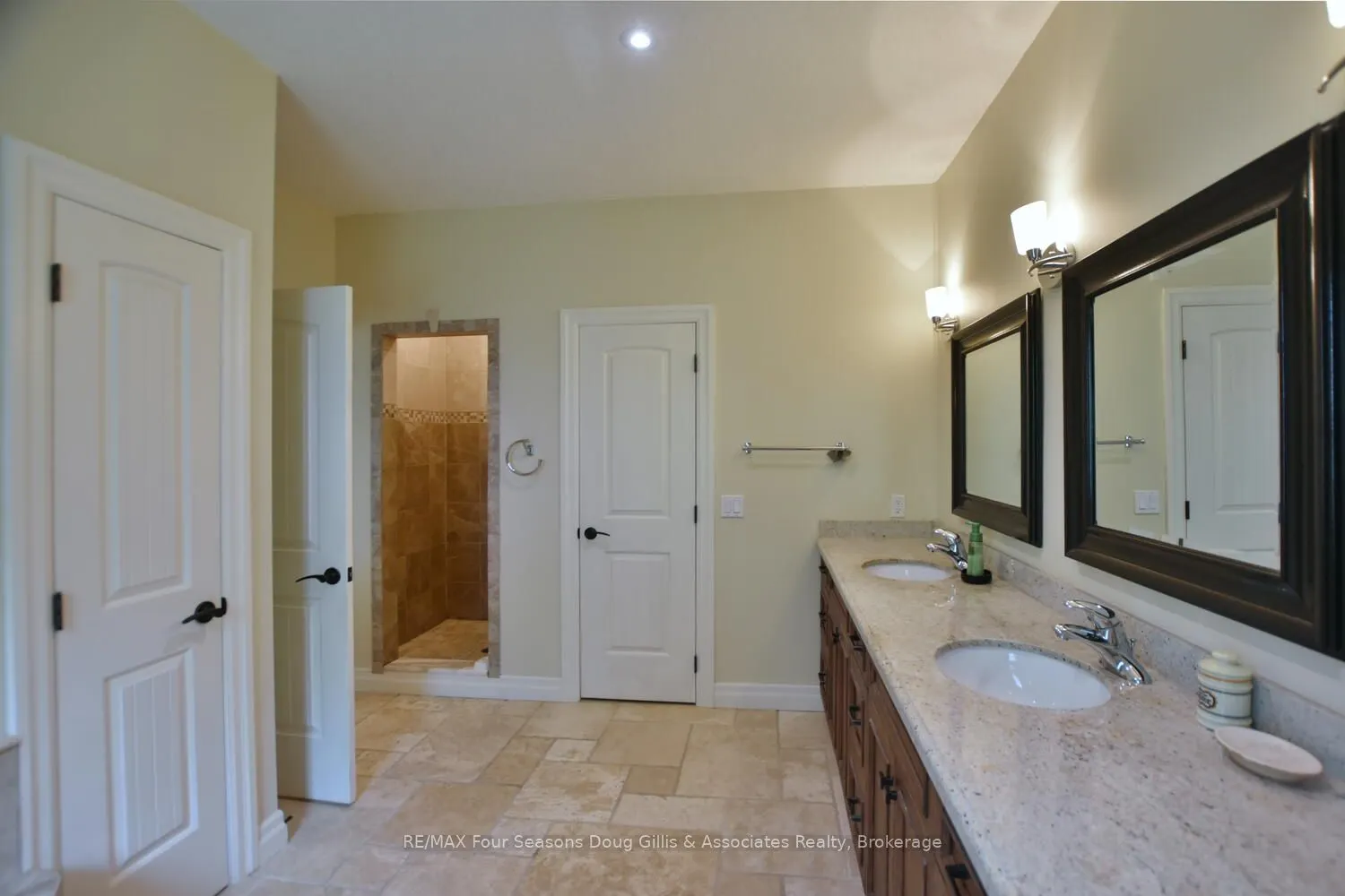 135 Algonquin Drive