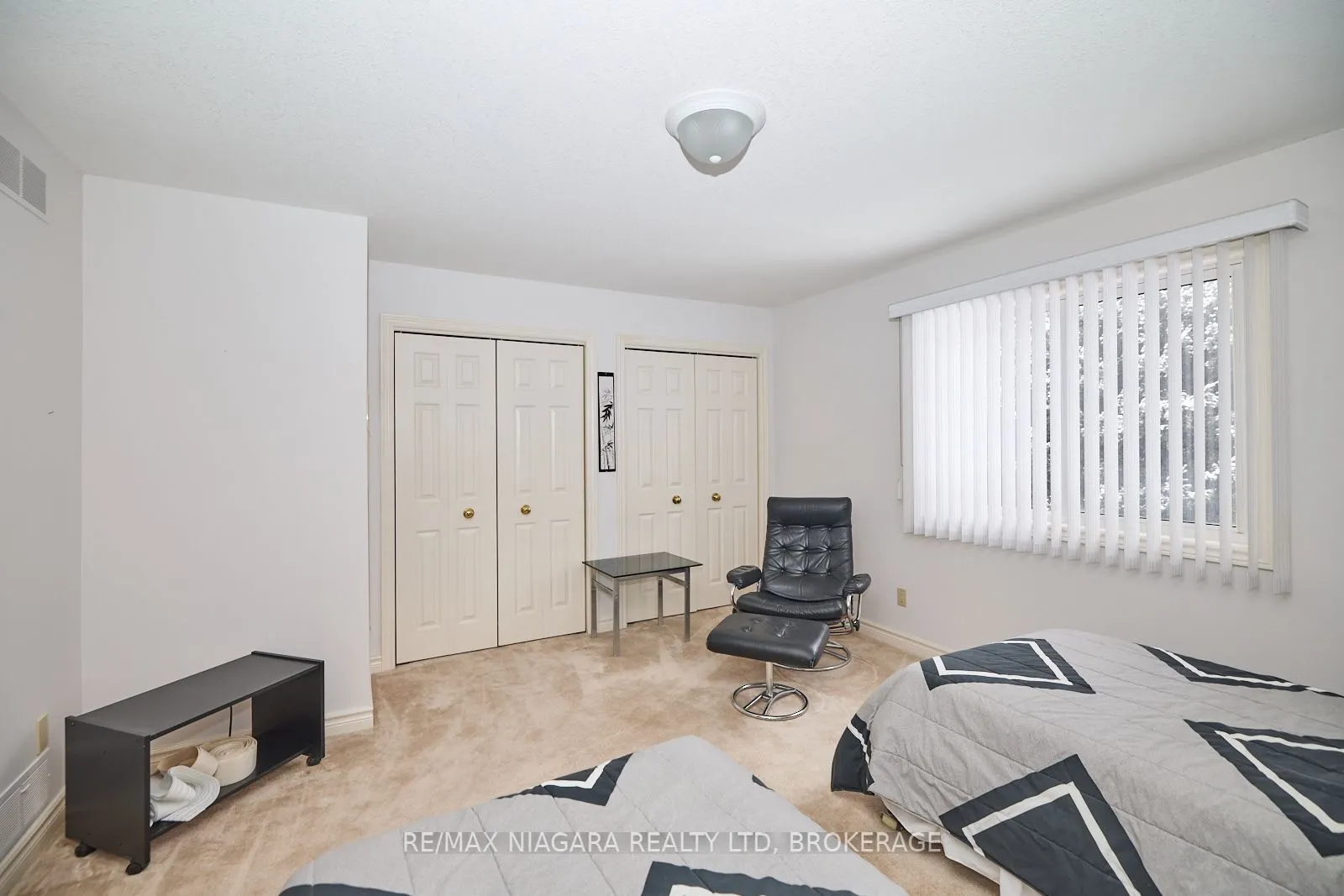 6869 Imperial Court