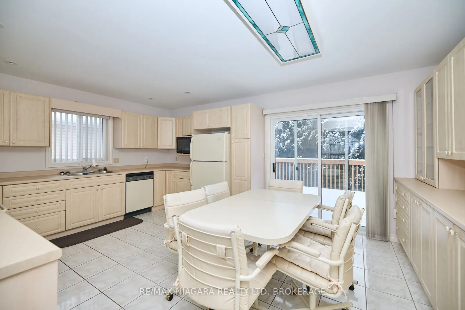 6869 Imperial Court