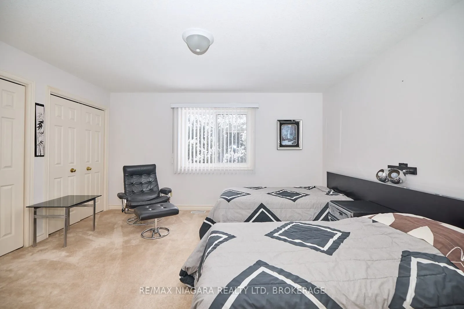 6869 Imperial Court