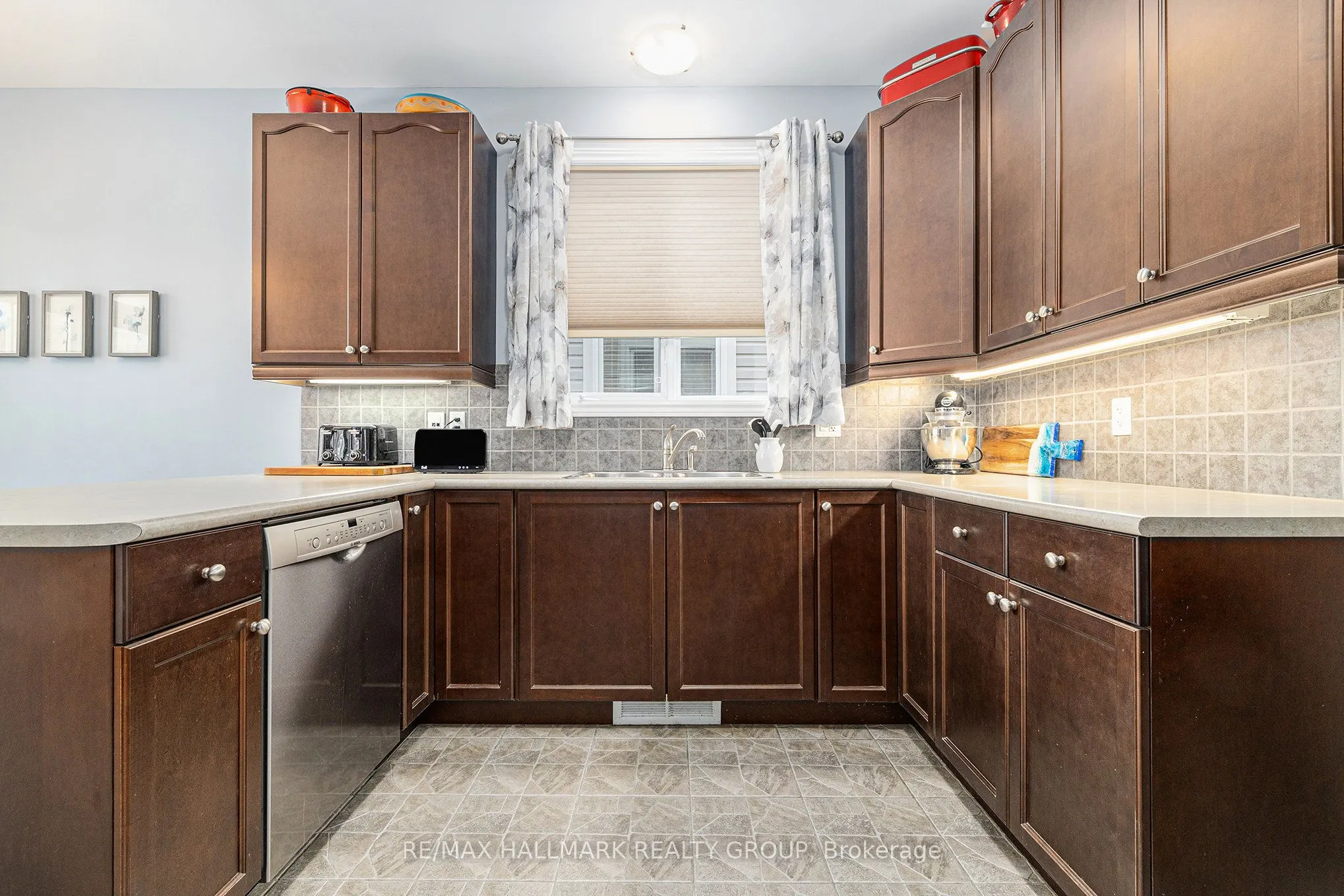 220 Celtic Ridge Crescent