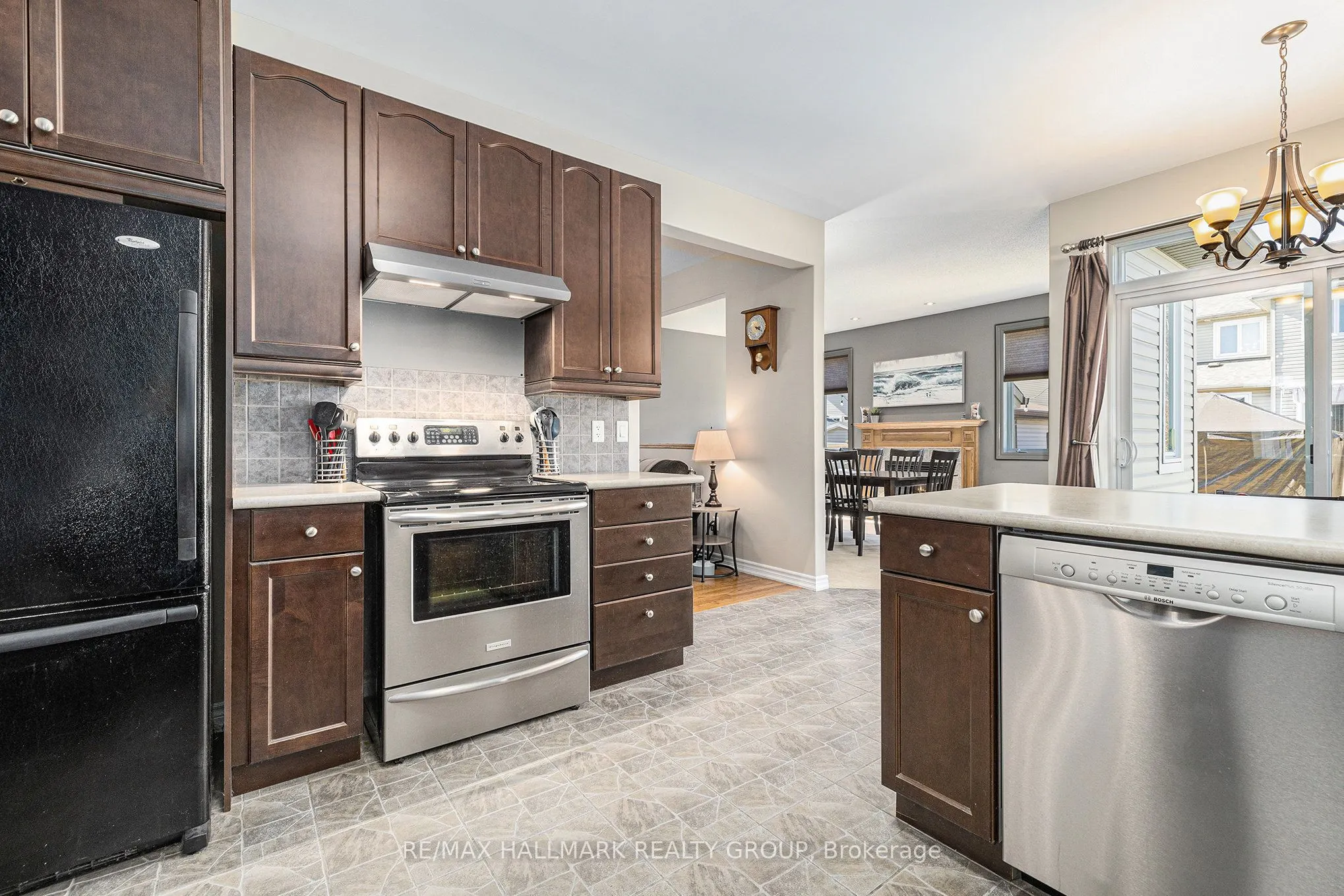 220 Celtic Ridge Crescent