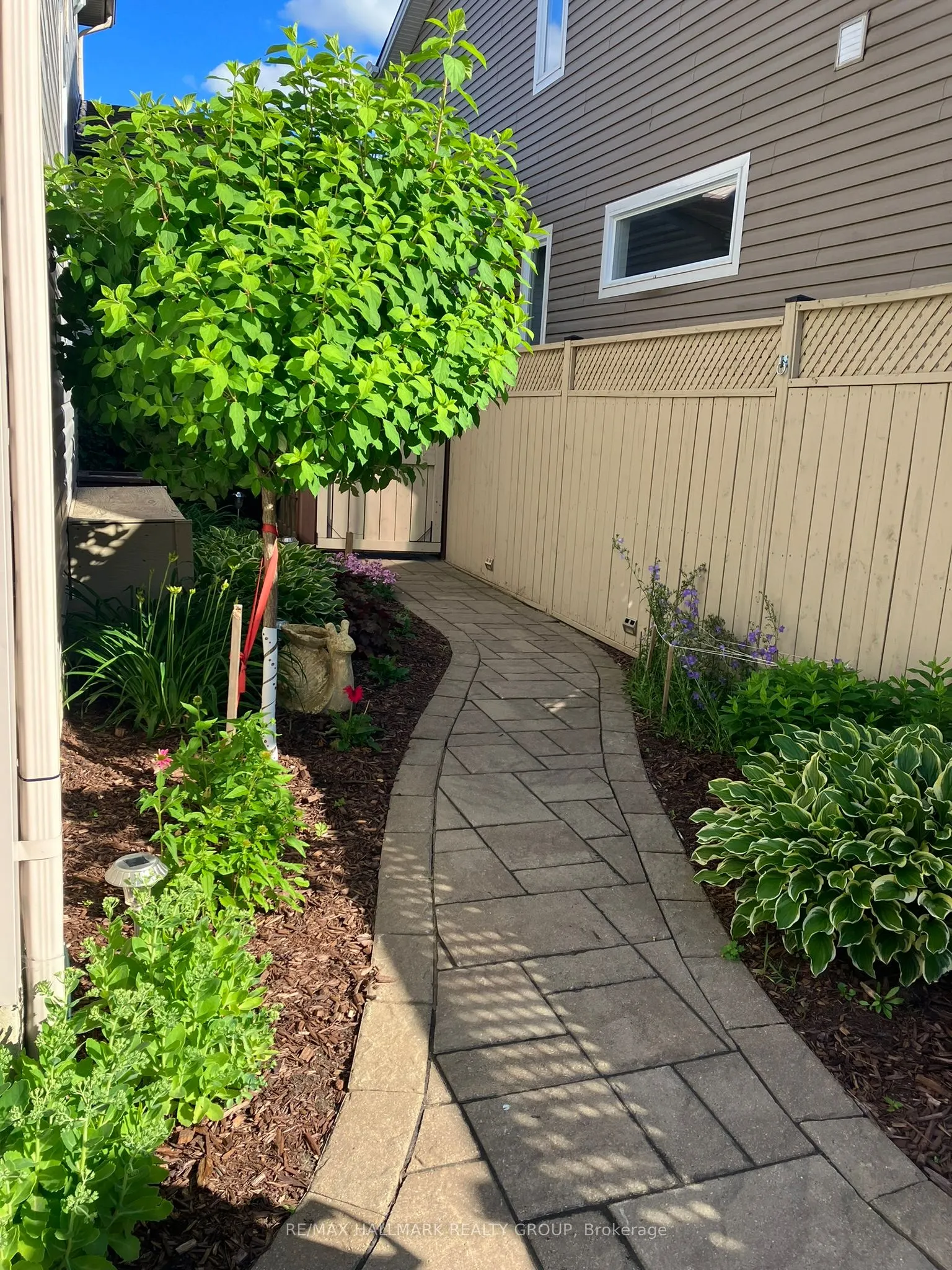 220 Celtic Ridge Crescent