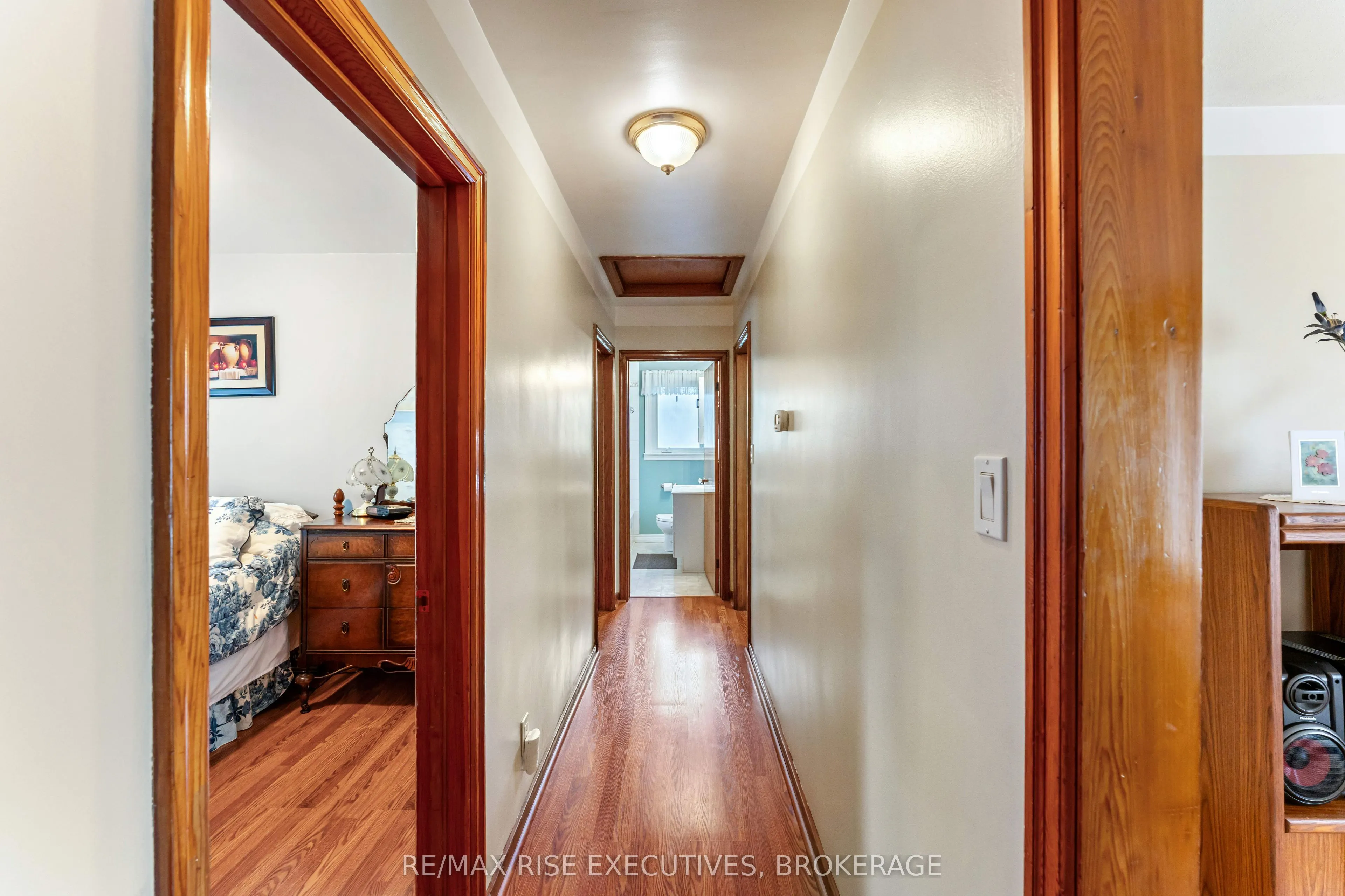 9 Henry Crescent