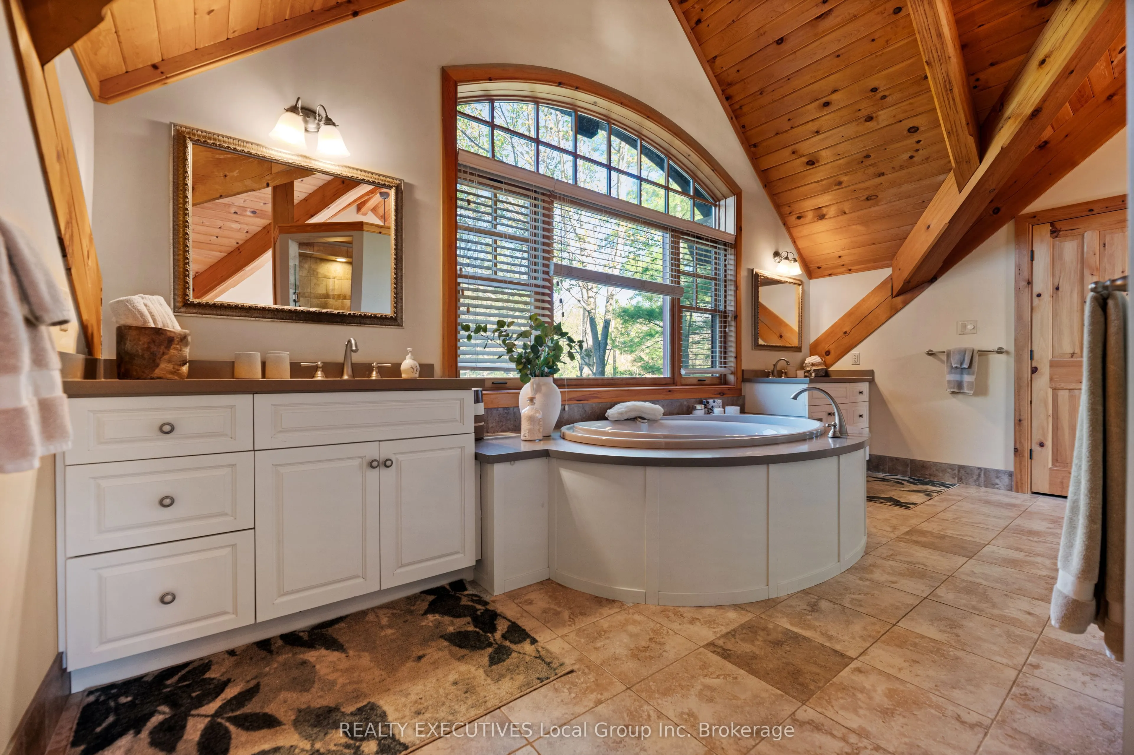 103 HUNTERS BAY Road
