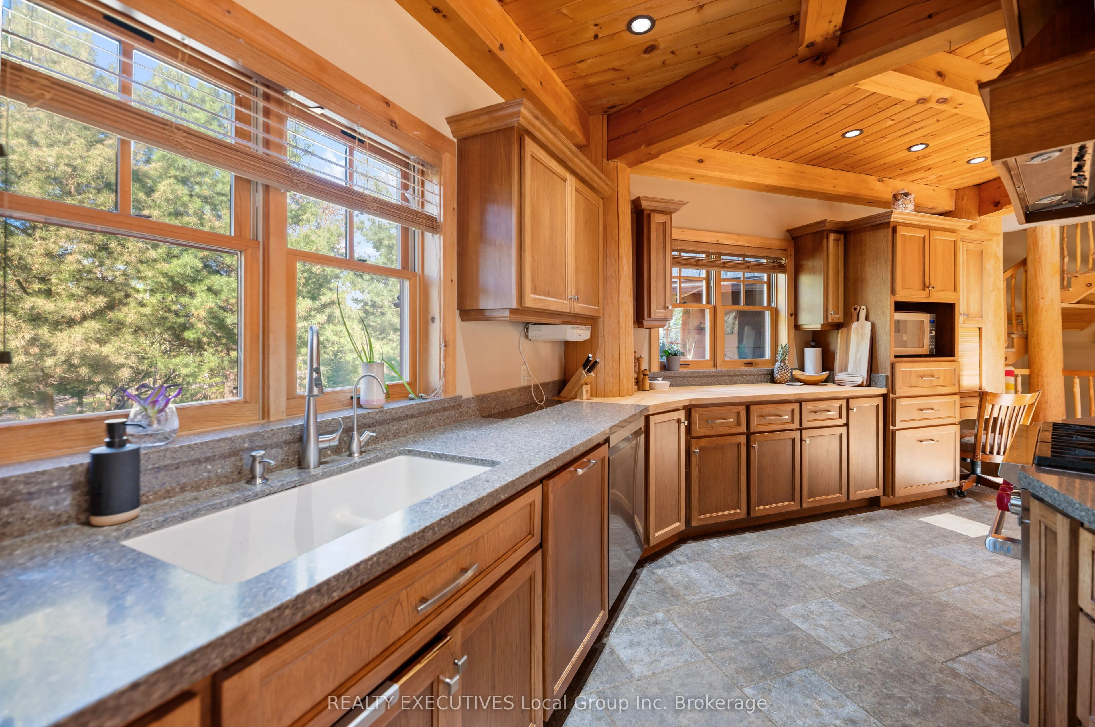 103 HUNTERS BAY Road