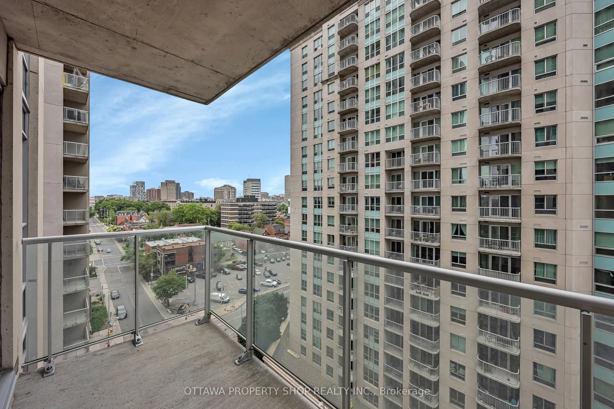 242 Rideau Street