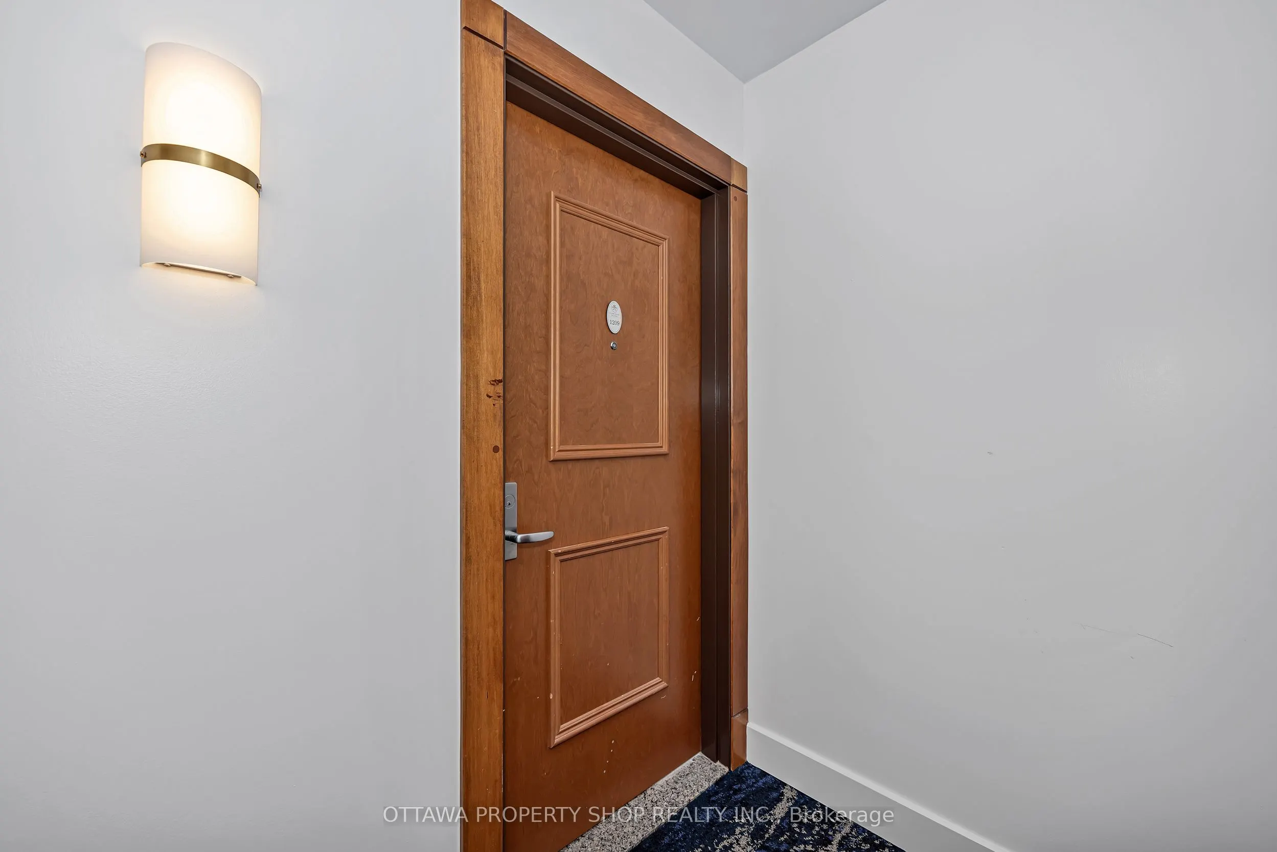 242 Rideau Street