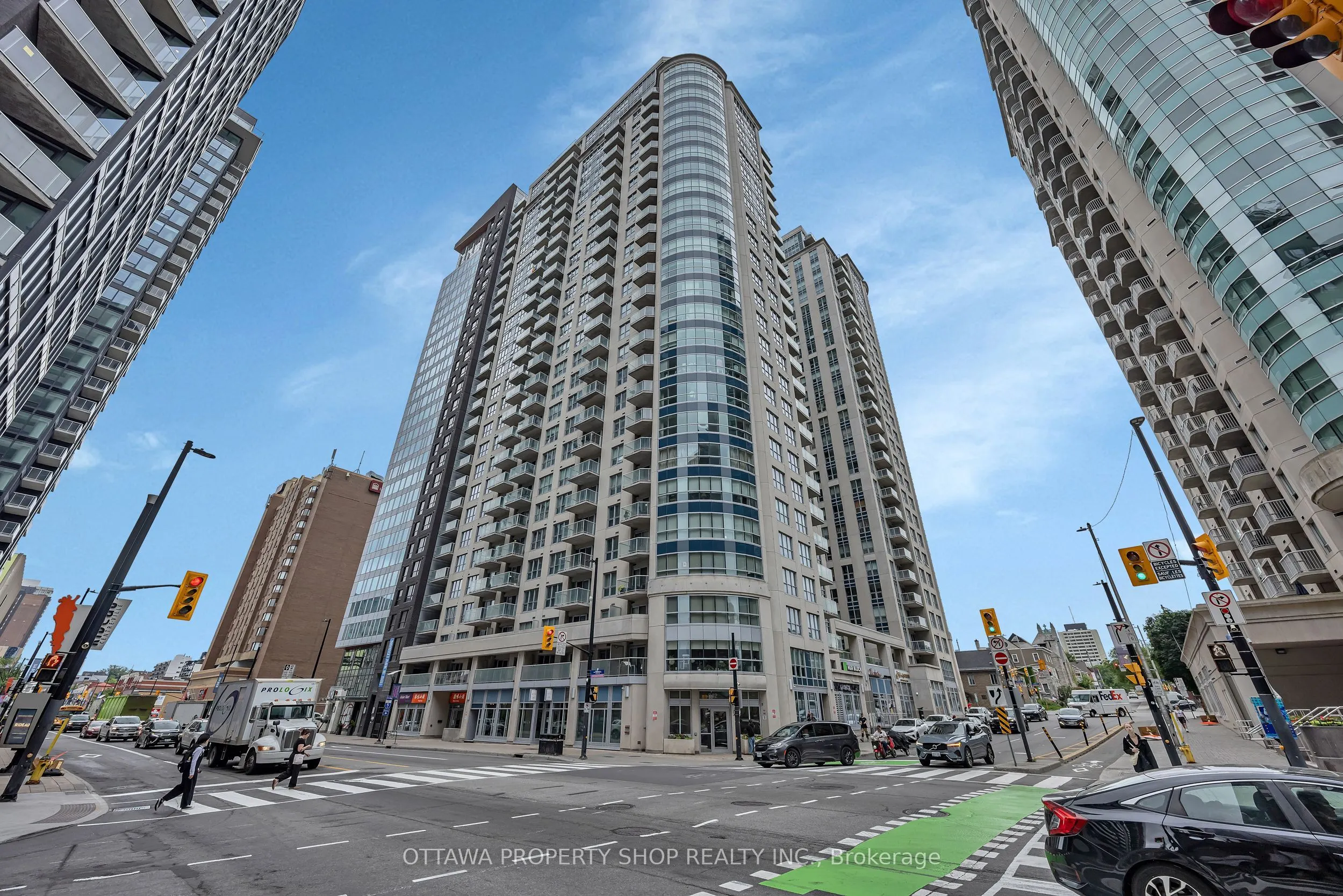 242 Rideau Street